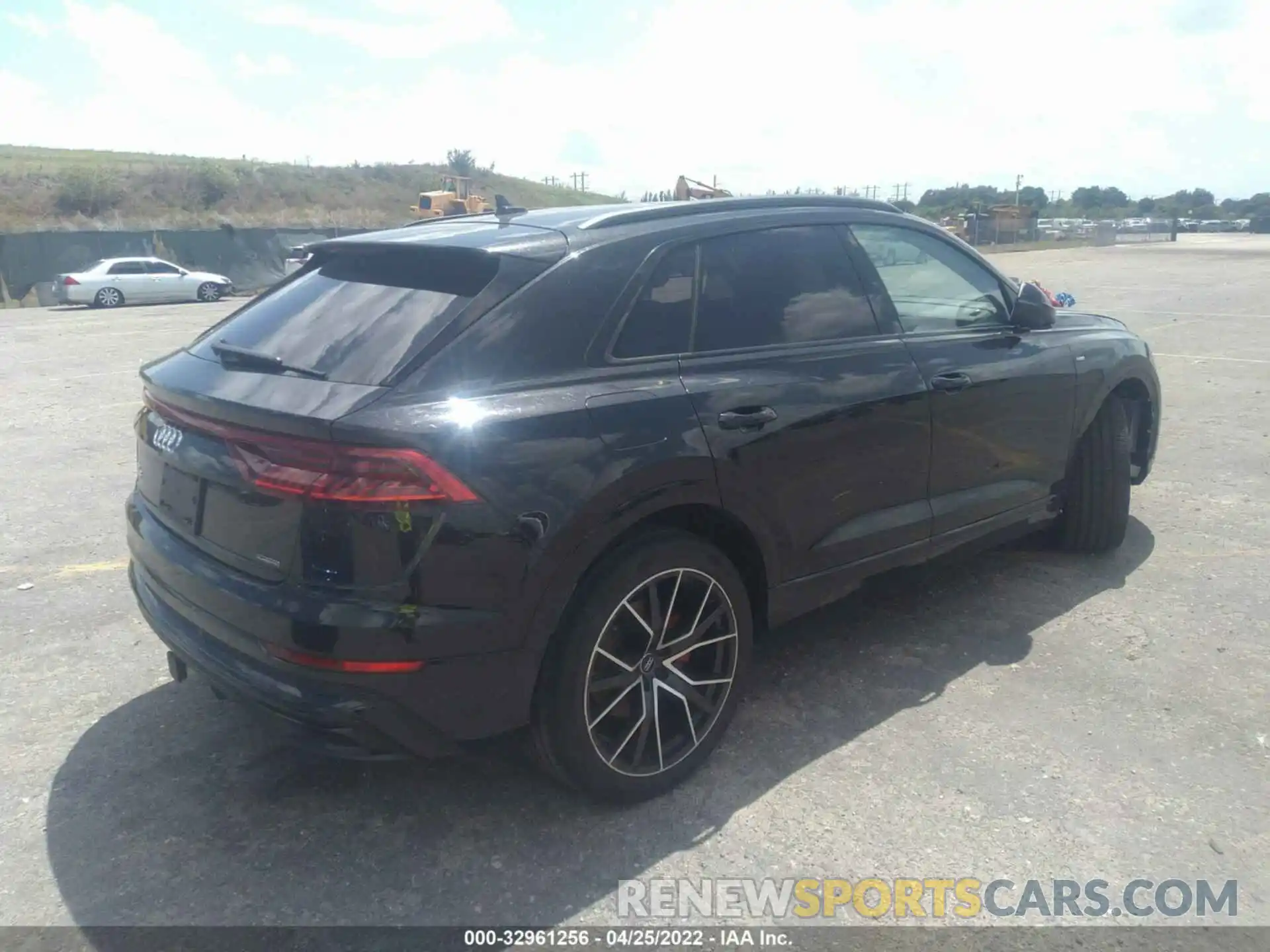 4 Фотография поврежденного автомобиля WA1FVAF19KD035028 AUDI Q8 2019