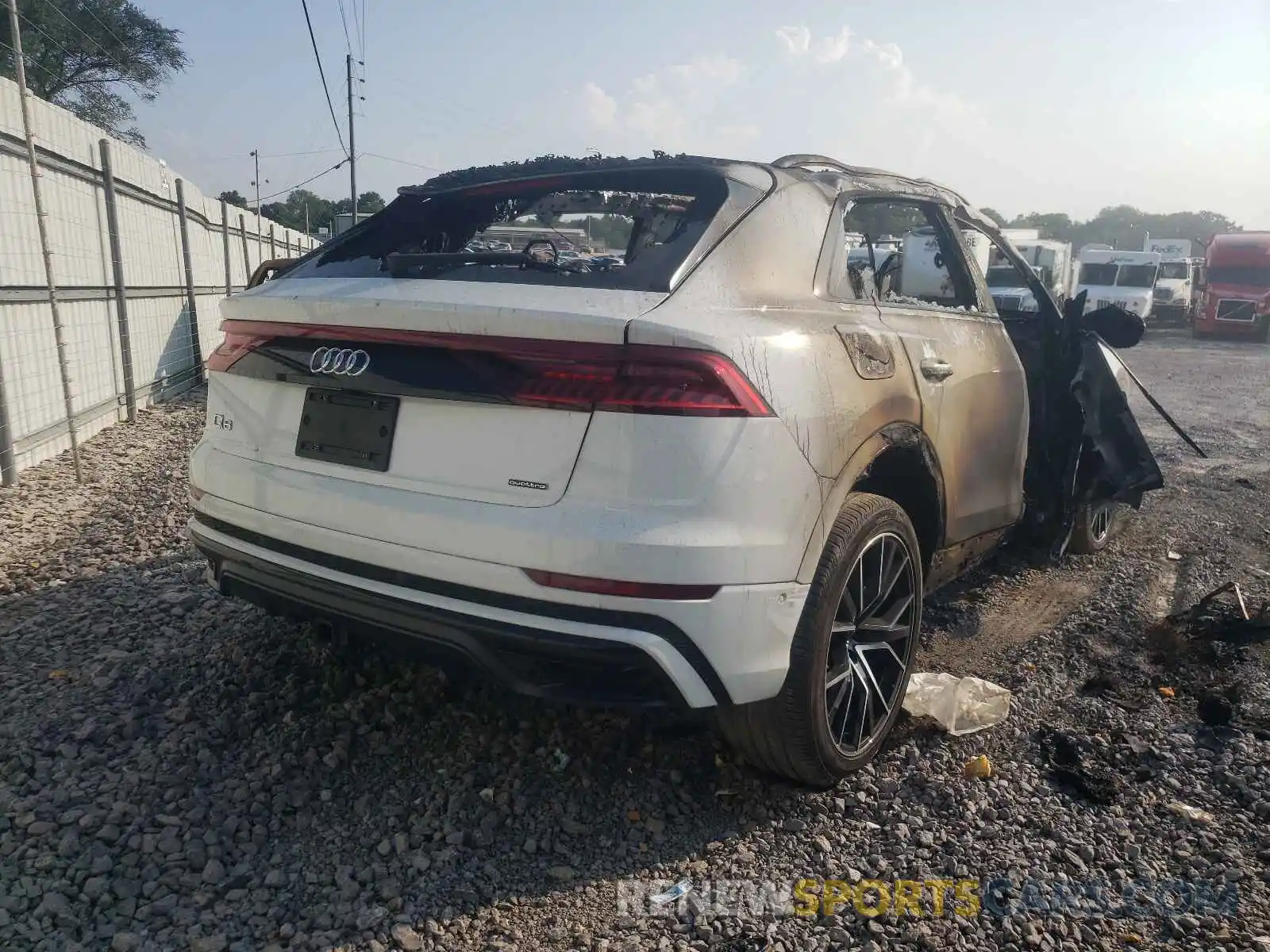 4 Фотография поврежденного автомобиля WA1FVAF1XKD044028 AUDI Q8 2019