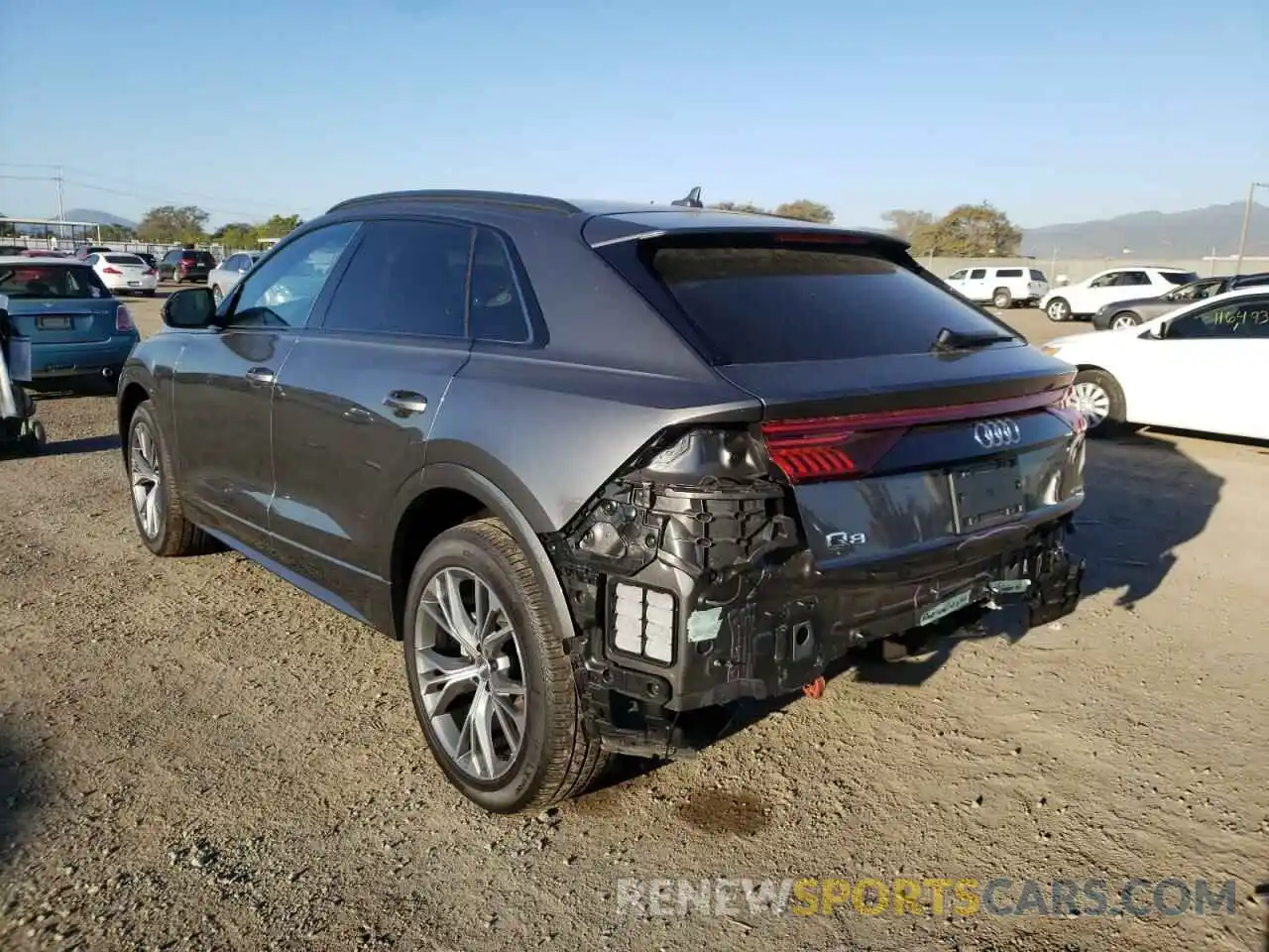 3 Фотография поврежденного автомобиля WA1AVAF11LD020454 AUDI Q8 2020