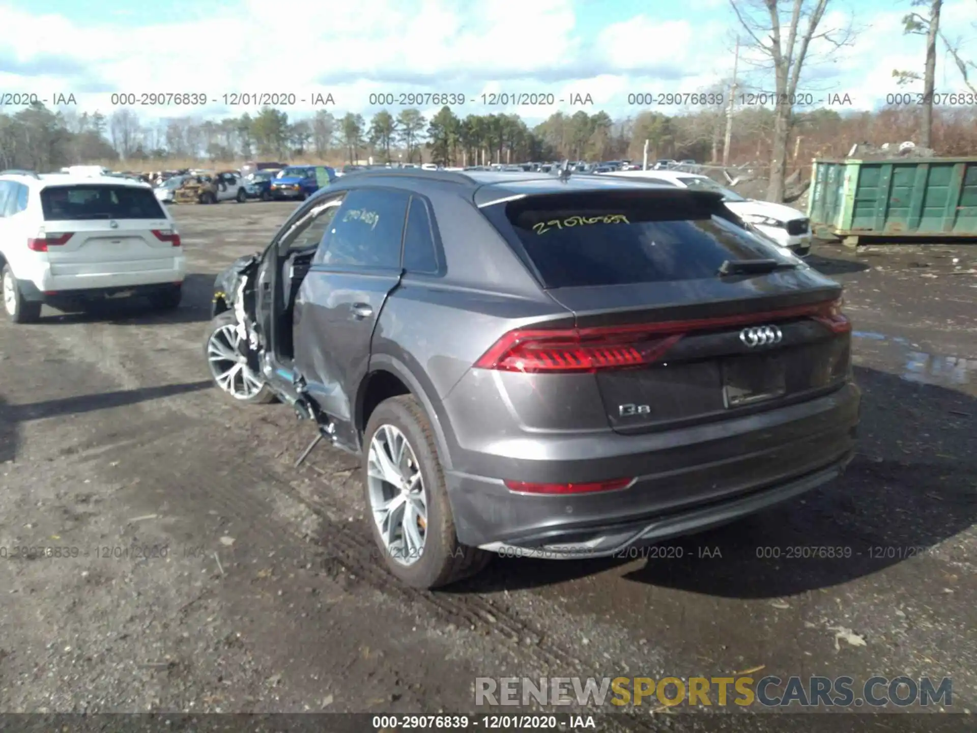 3 Фотография поврежденного автомобиля WA1AVAF17LD019275 AUDI Q8 2020