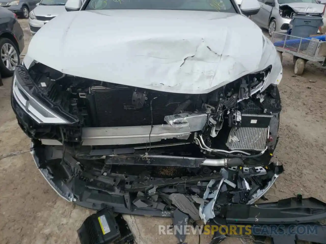 9 Photograph of a damaged car WA1BVAF12LD009371 AUDI Q8 2020