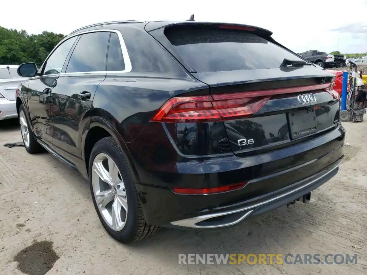 3 Фотография поврежденного автомобиля WA1BVAF14LD002888 AUDI Q8 2020