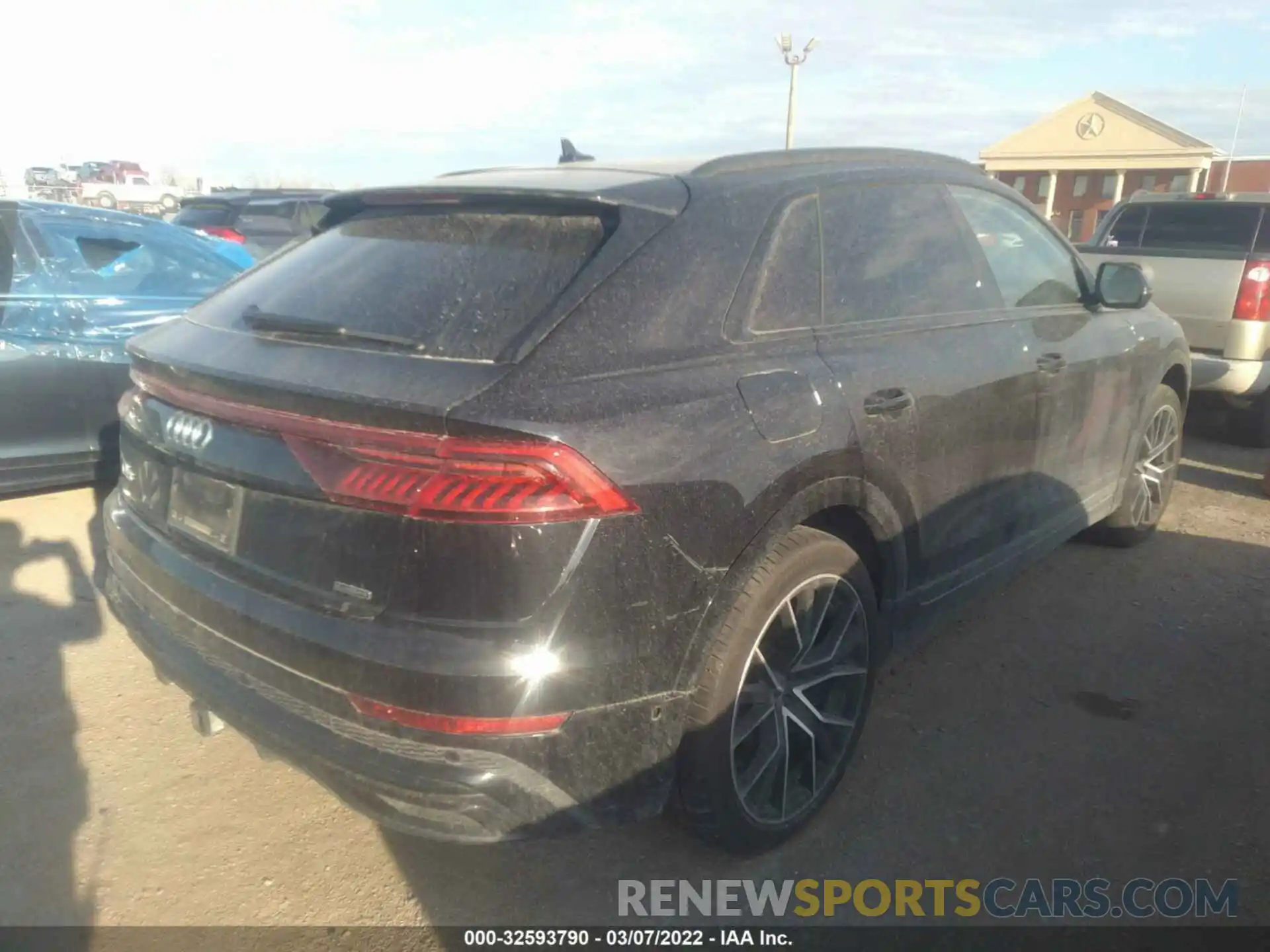 4 Фотография поврежденного автомобиля WA1EVAF10LD015814 AUDI Q8 2020