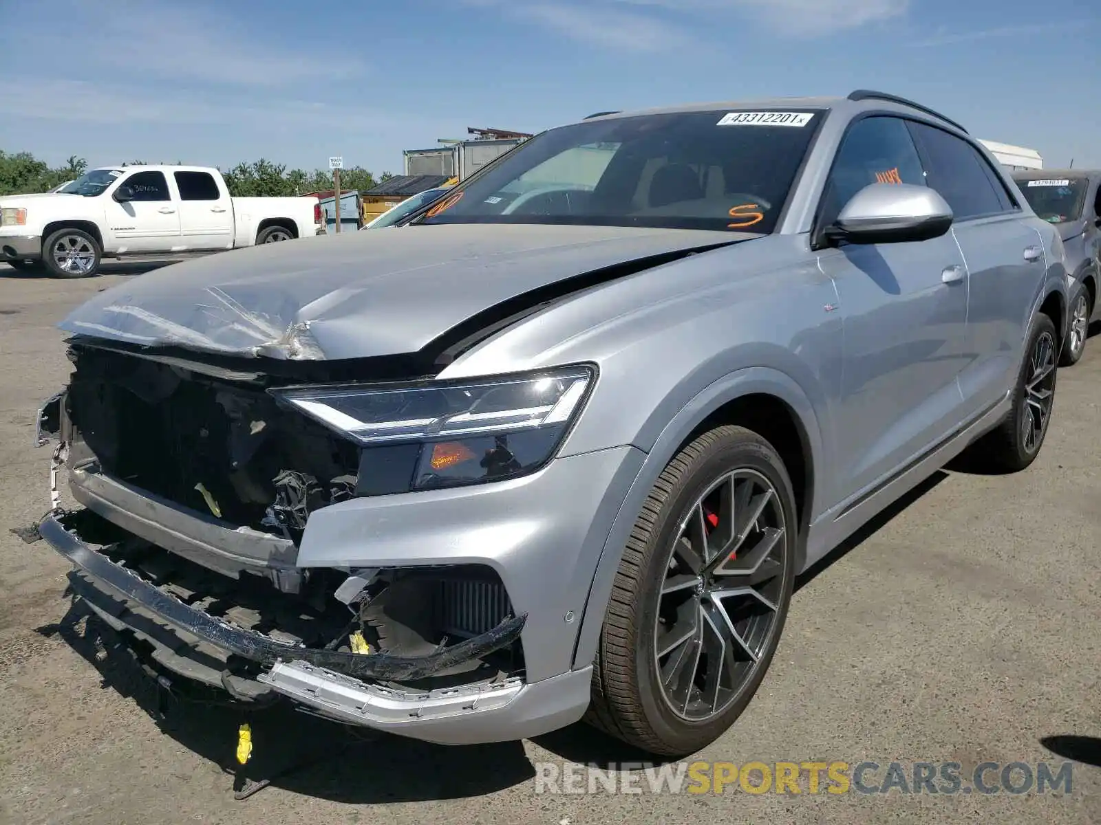 2 Photograph of a damaged car WA1EVAF11LD014770 AUDI Q8 2020