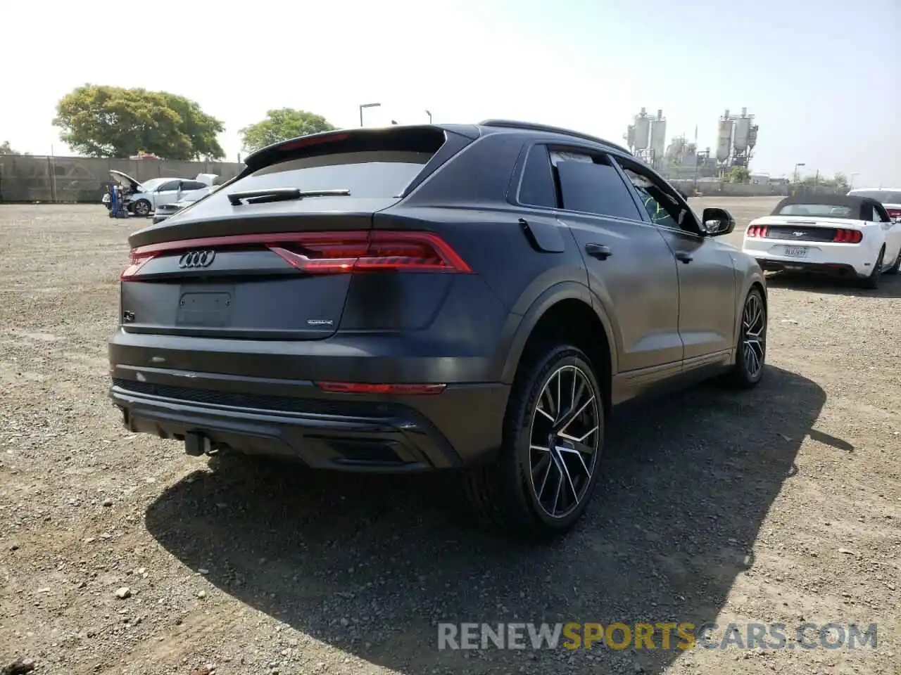 4 Фотография поврежденного автомобиля WA1EVAF11LD016597 AUDI Q8 2020