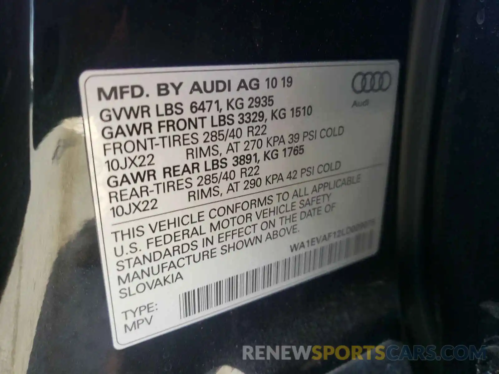 10 Photograph of a damaged car WA1EVAF12LD009075 AUDI Q8 2020