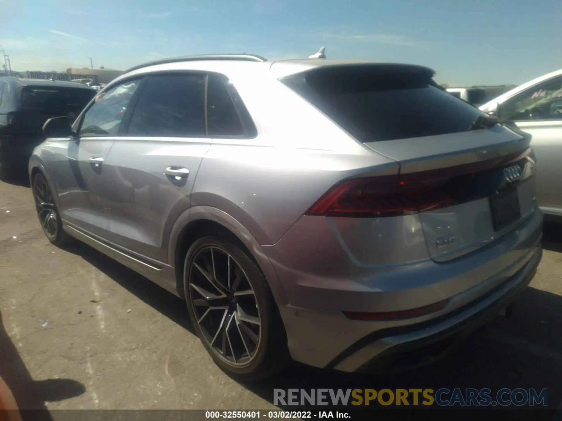 3 Фотография поврежденного автомобиля WA1EVAF14LD017372 AUDI Q8 2020