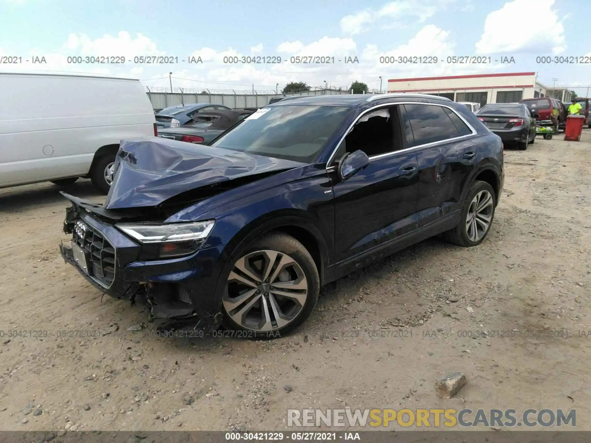 2 Фотография поврежденного автомобиля WA1EVAF15LD003223 AUDI Q8 2020