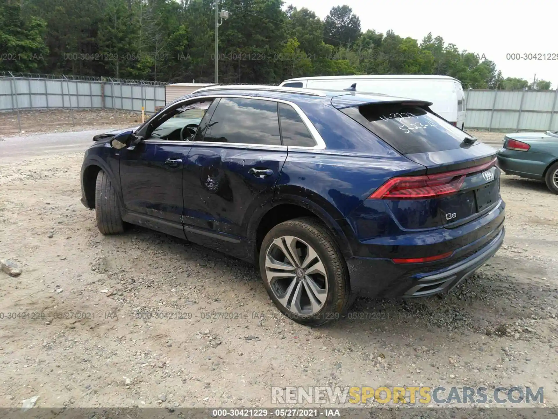 3 Фотография поврежденного автомобиля WA1EVAF15LD003223 AUDI Q8 2020