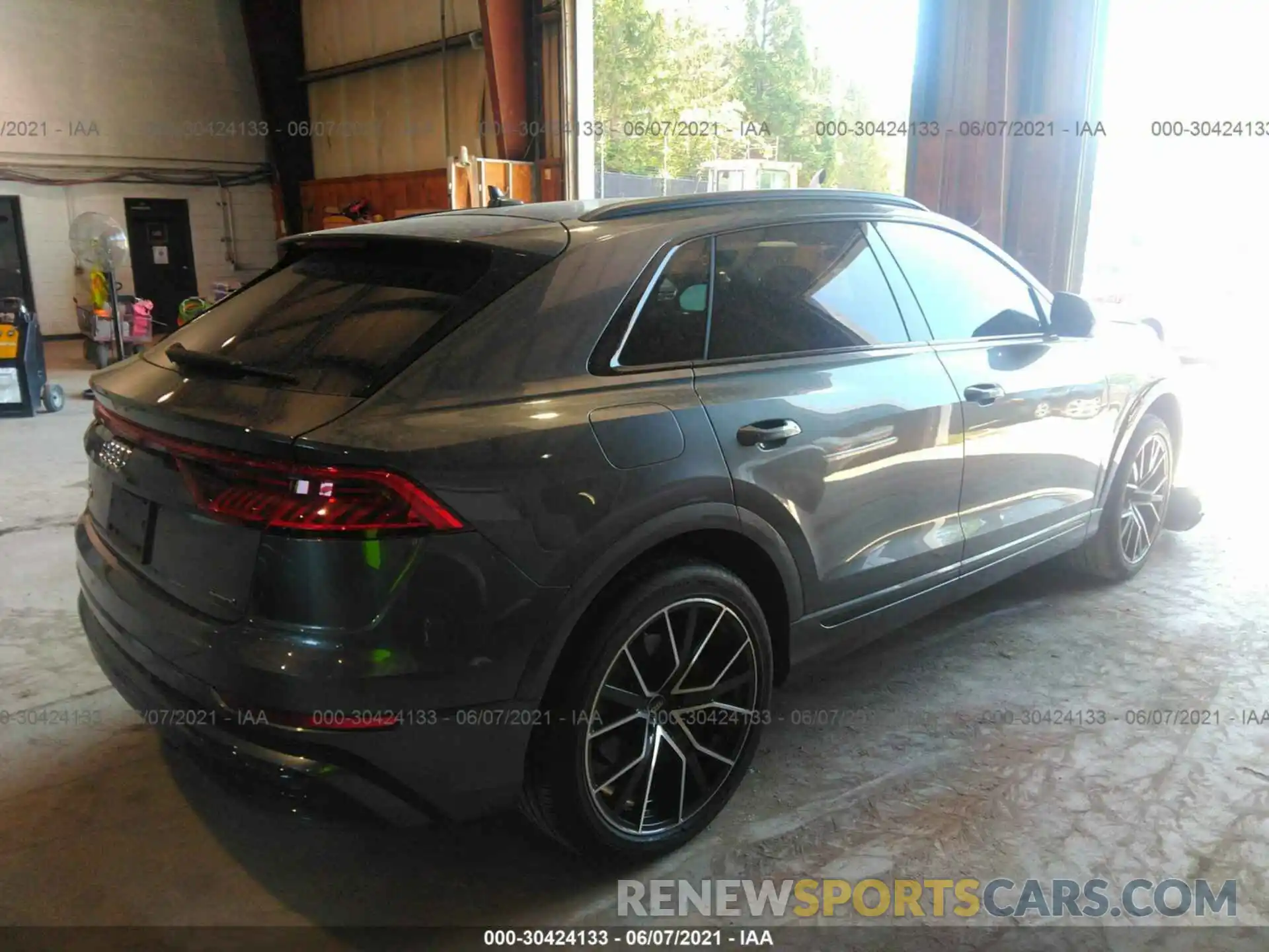 4 Photograph of a damaged car WA1EVAF16LD024226 AUDI Q8 2020