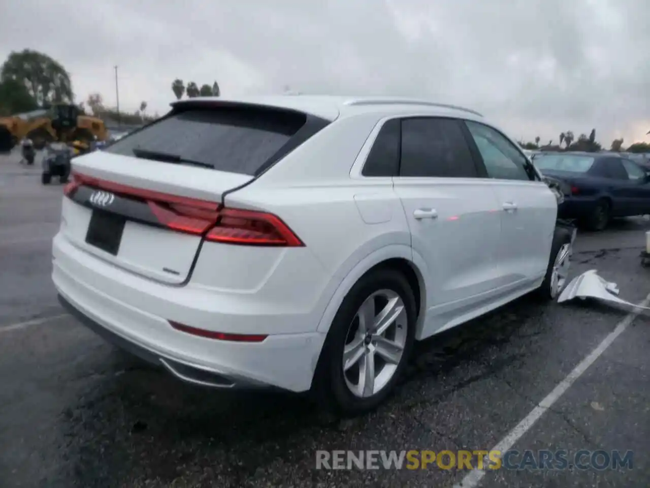 4 Photograph of a damaged car WA1AVAF10MD015554 AUDI Q8 2021