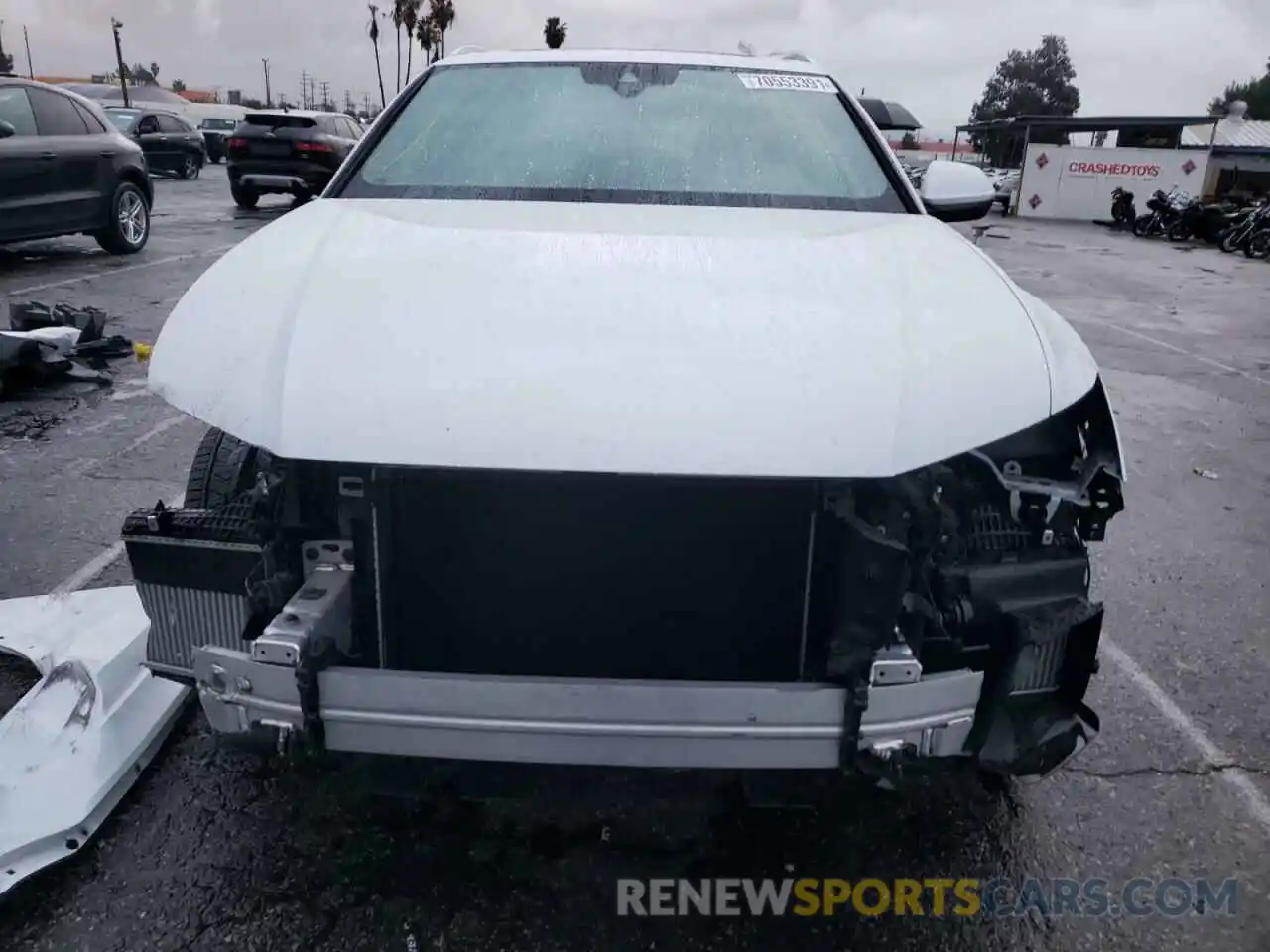 9 Photograph of a damaged car WA1AVAF10MD015554 AUDI Q8 2021