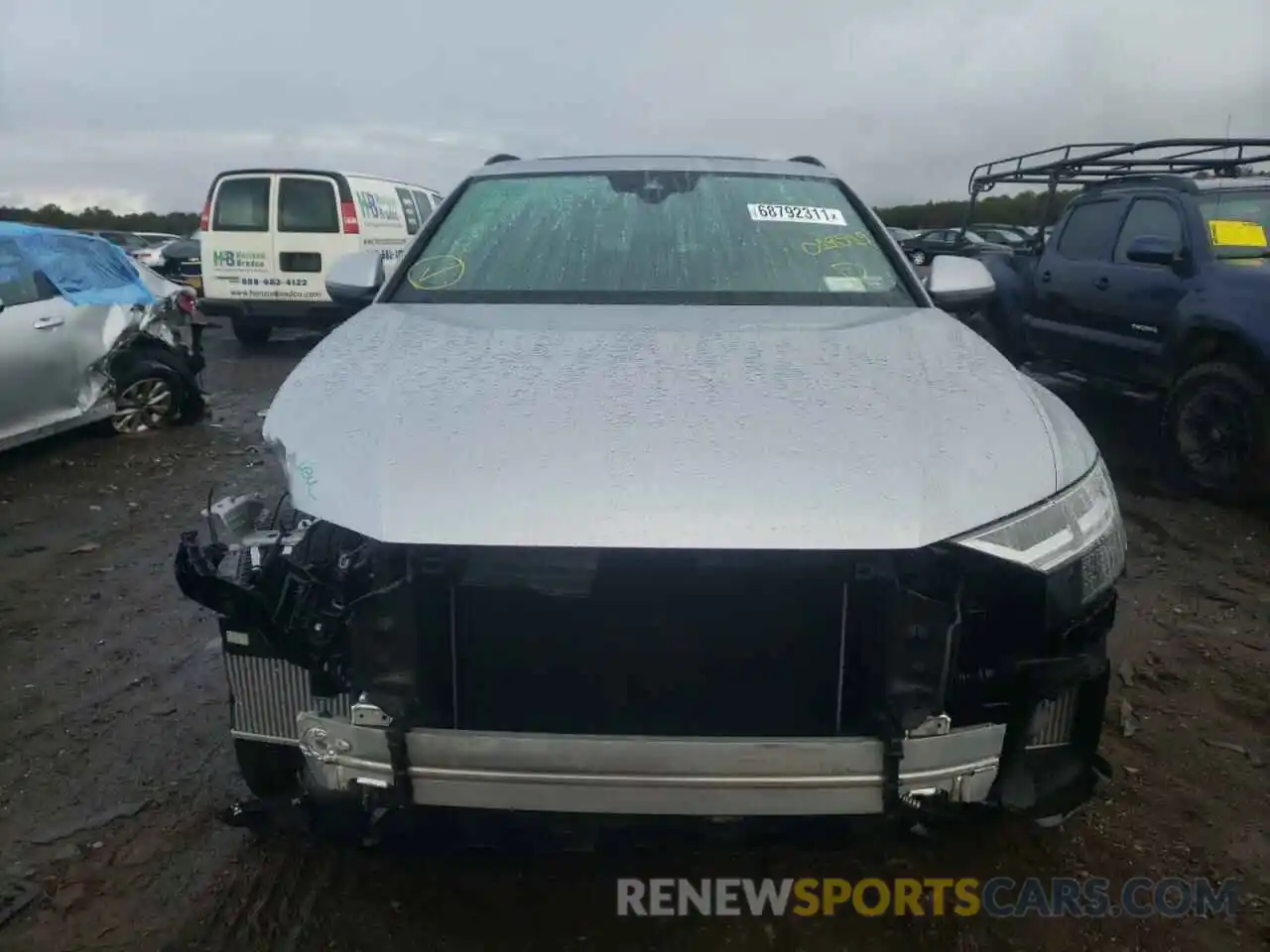 9 Photograph of a damaged car WA1AVAF12MD018519 AUDI Q8 2021