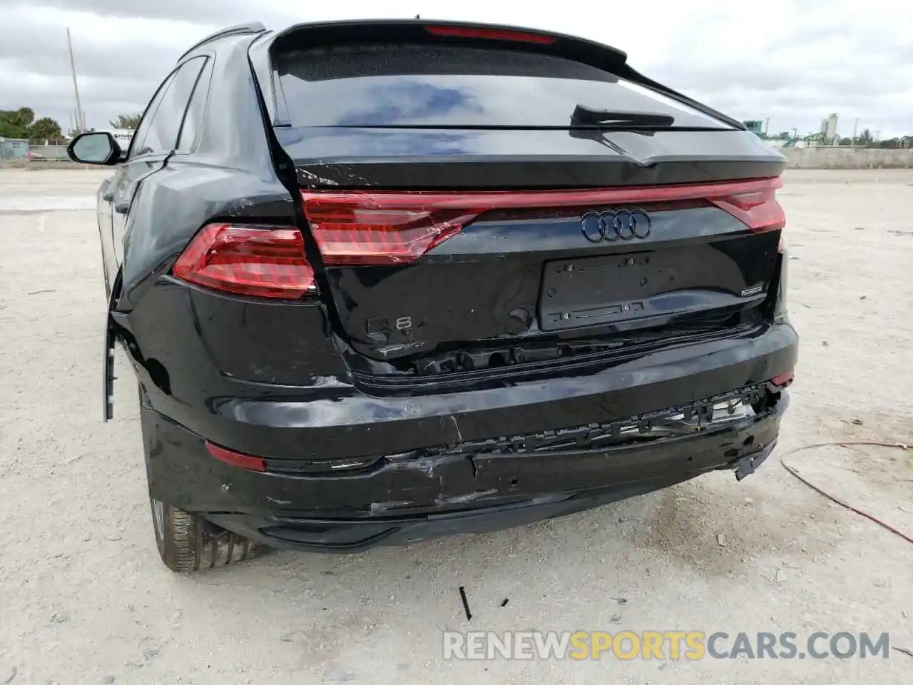 9 Photograph of a damaged car WA1AVAF14MD031157 AUDI Q8 2021