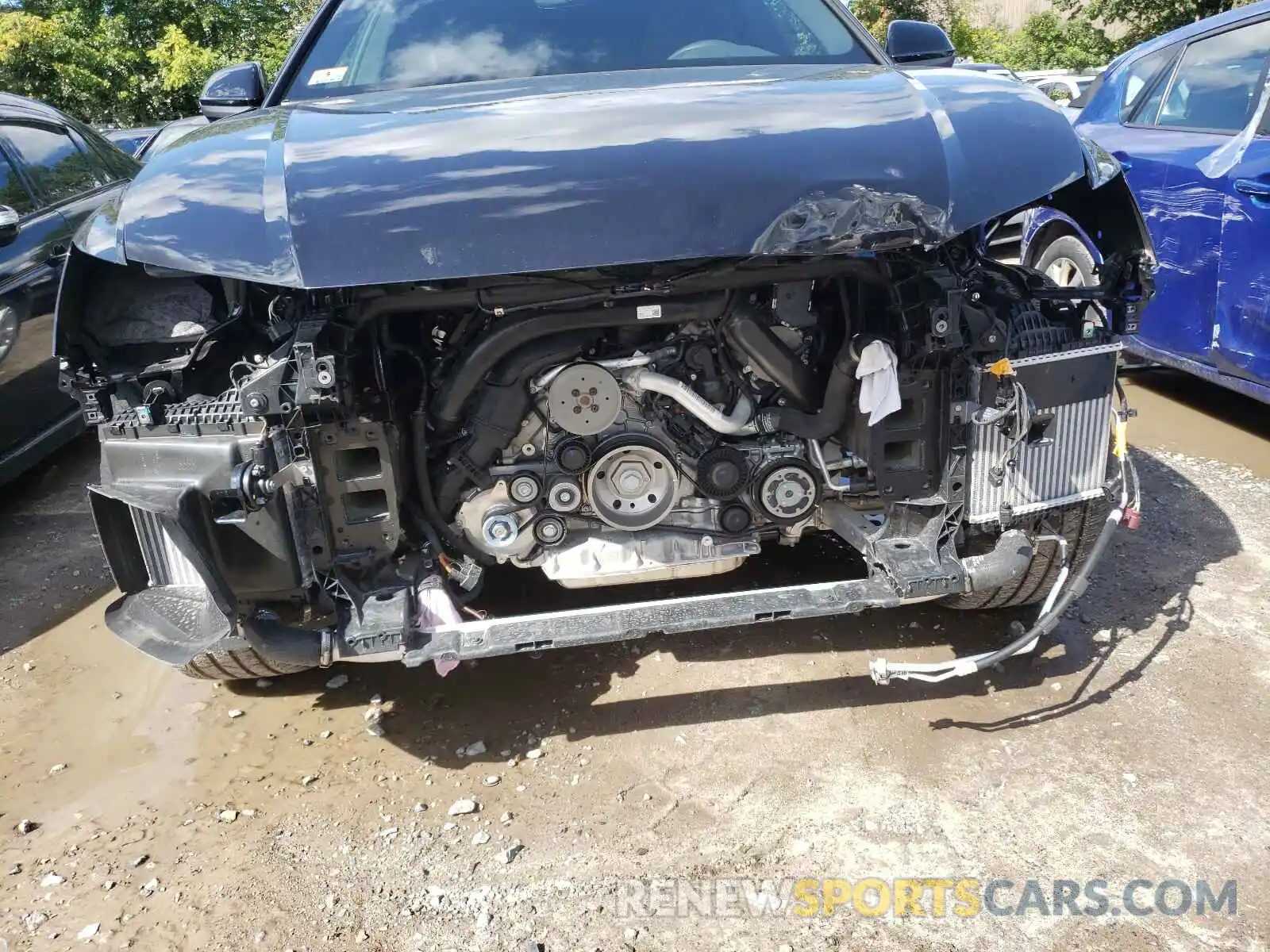 9 Photograph of a damaged car WA1BVAF17MD028970 AUDI Q8 2021