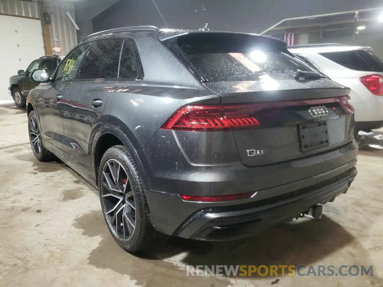 3 Photograph of a damaged car WA1EVAF10MD005043 AUDI Q8 2021