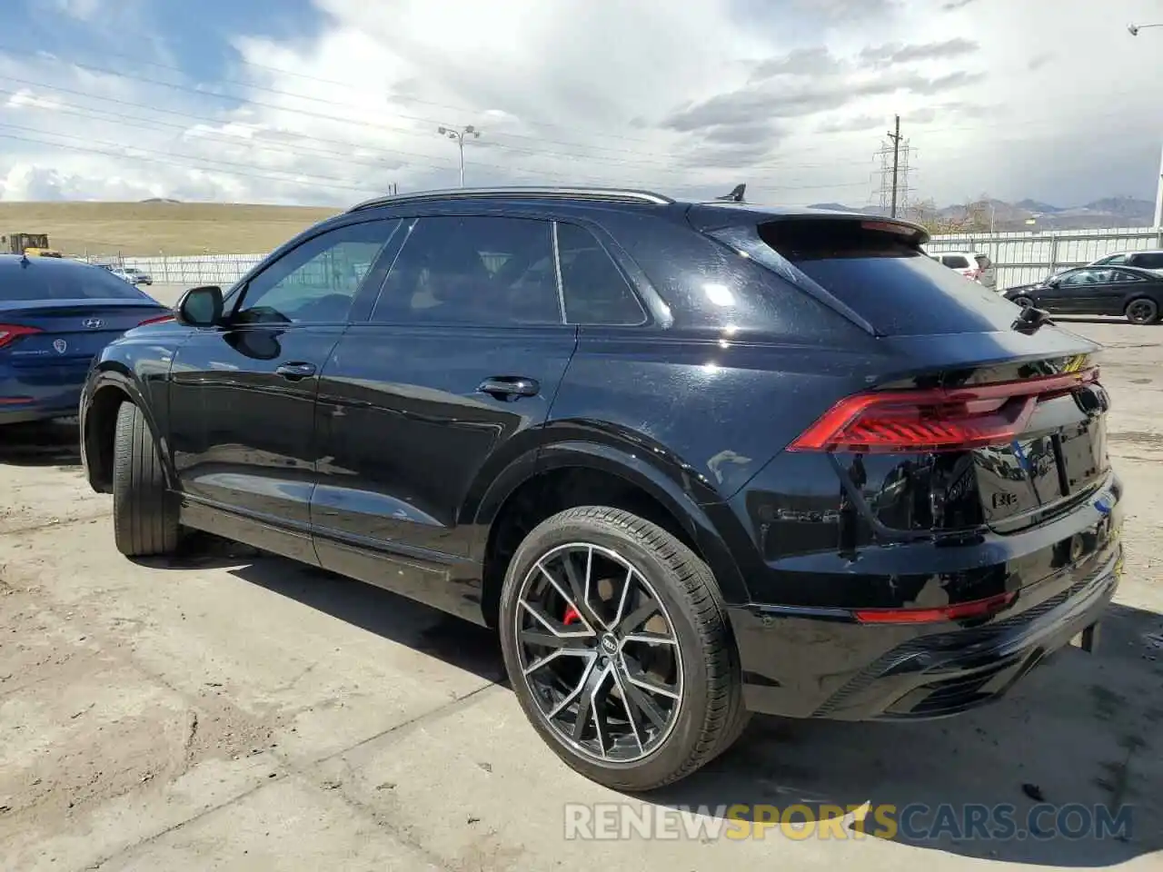 2 Photograph of a damaged car WA1EVAF10MD019170 AUDI Q8 2021