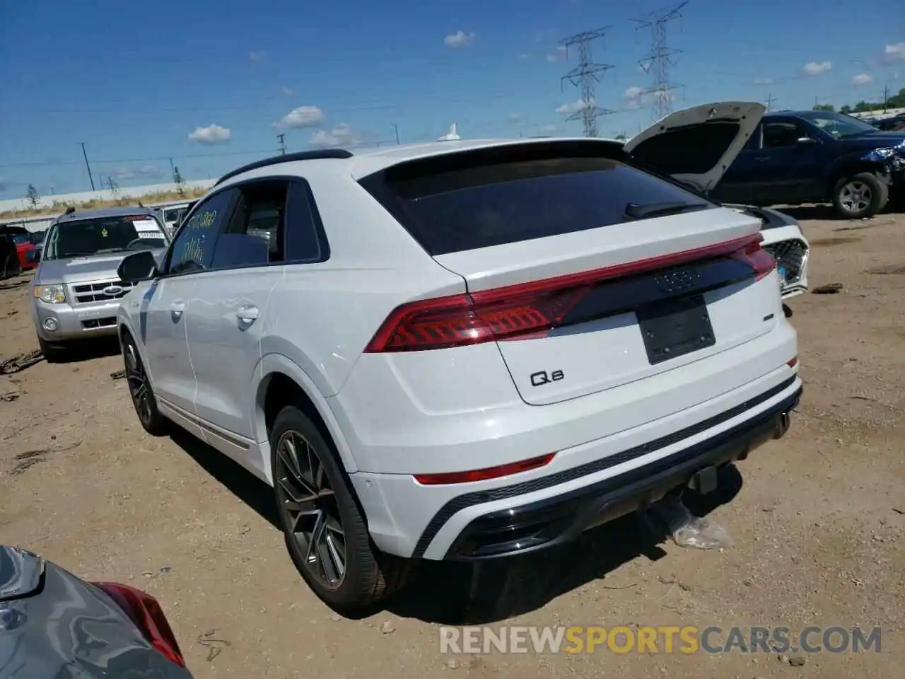 3 Фотография поврежденного автомобиля WA1EVAF10MD021680 AUDI Q8 2021