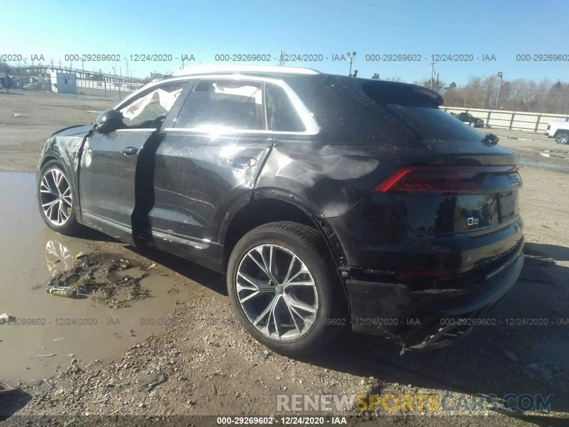 3 Фотография поврежденного автомобиля WA1EVAF11MD001373 AUDI Q8 2021