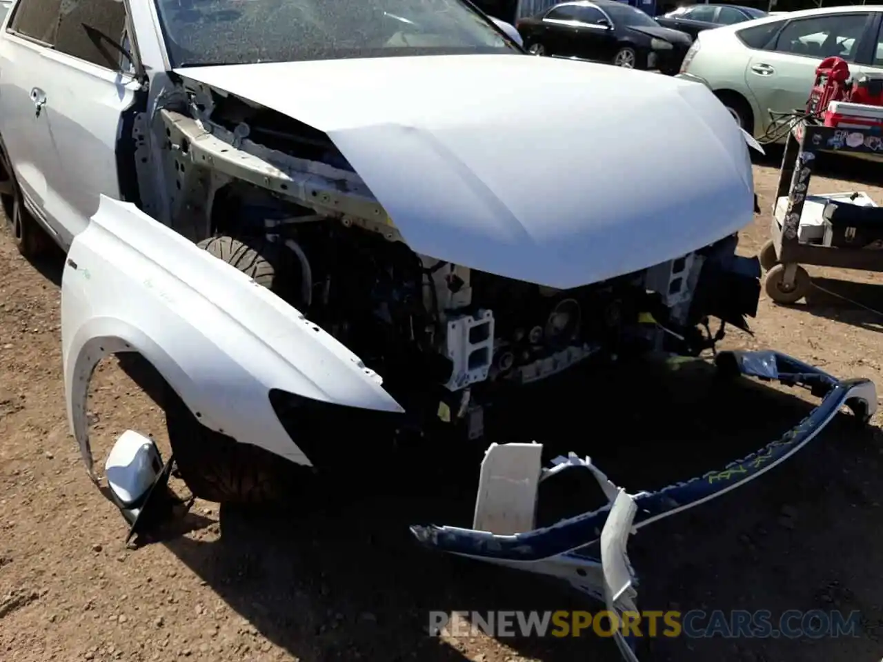 9 Photograph of a damaged car WA1EVAF13MD001665 AUDI Q8 2021