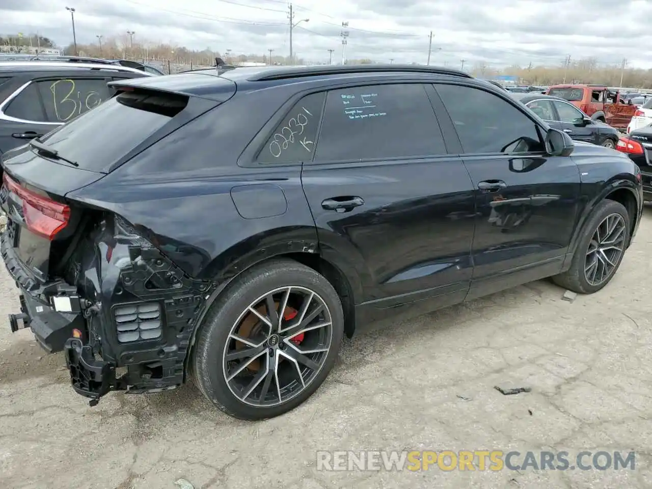 3 Photograph of a damaged car WA1EVAF14MD022301 AUDI Q8 2021