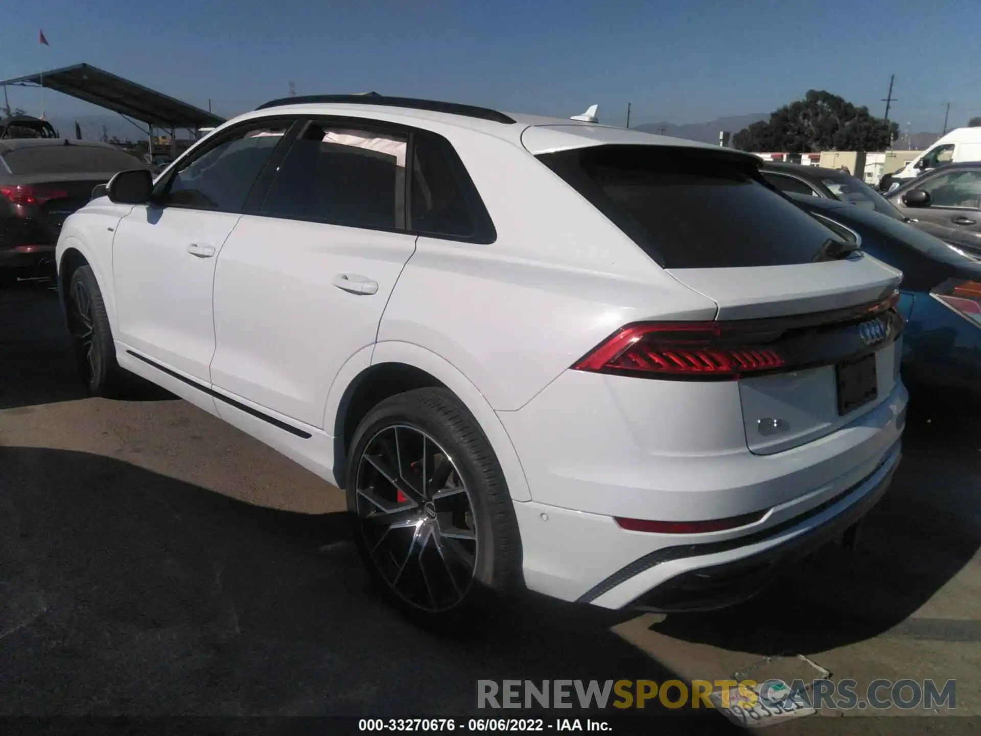 3 Фотография поврежденного автомобиля WA1EVAF15MD037518 AUDI Q8 2021