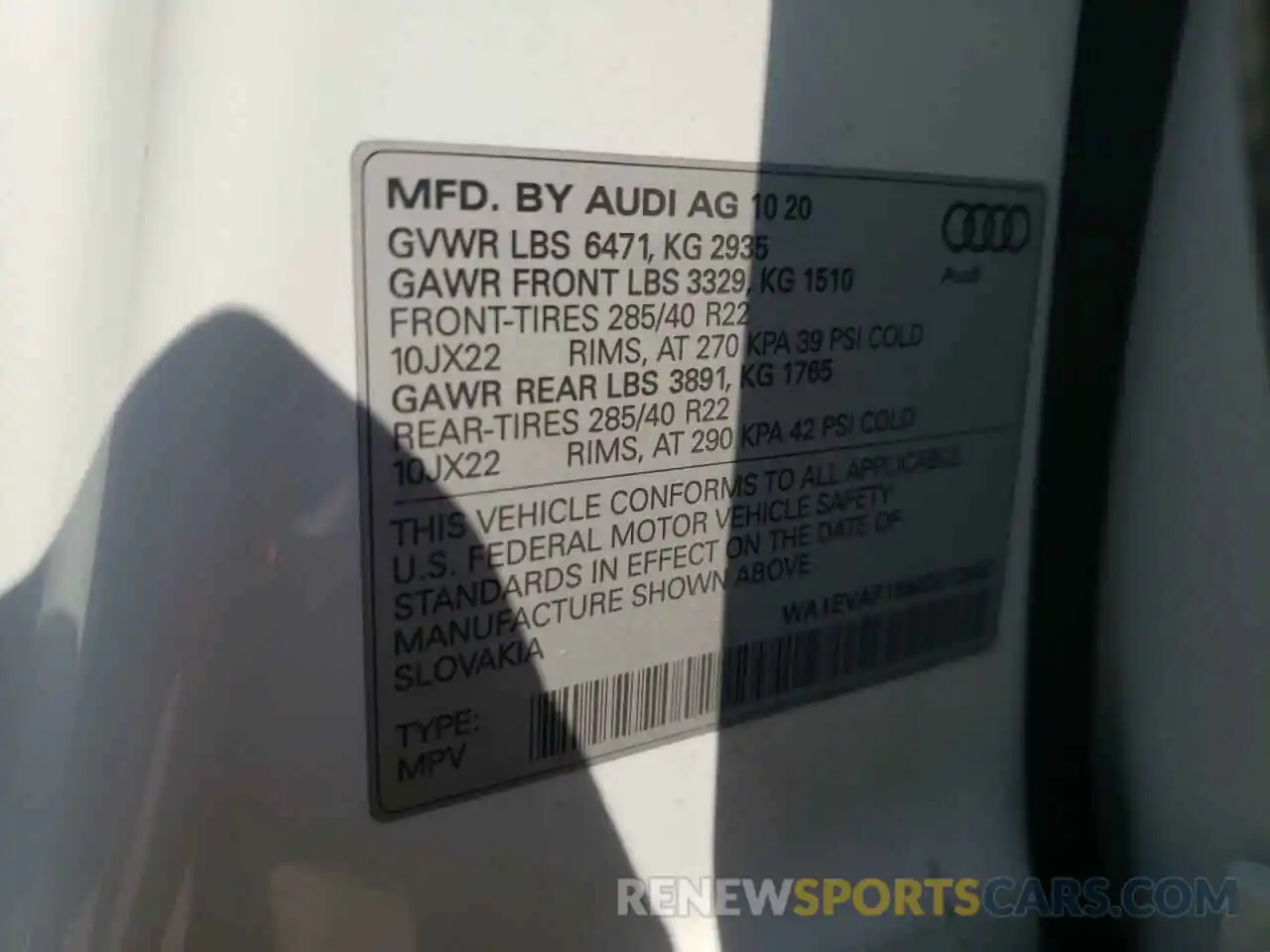 10 Photograph of a damaged car WA1EVAF16MD012952 AUDI Q8 2021