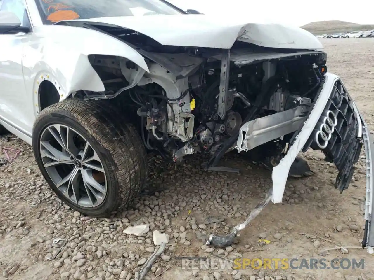 9 Photograph of a damaged car WA1EVAF16MD028987 AUDI Q8 2021