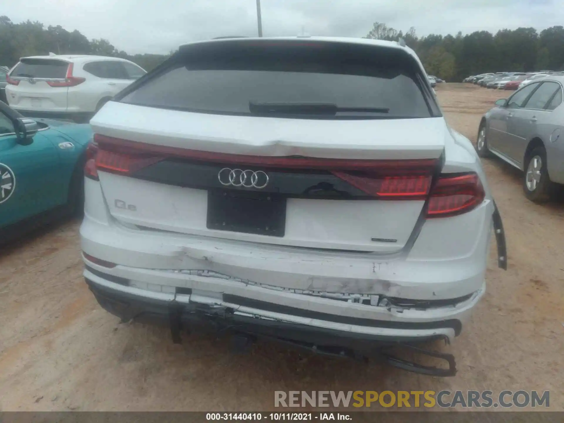 6 Photograph of a damaged car WA1EVAF17MD005072 AUDI Q8 2021