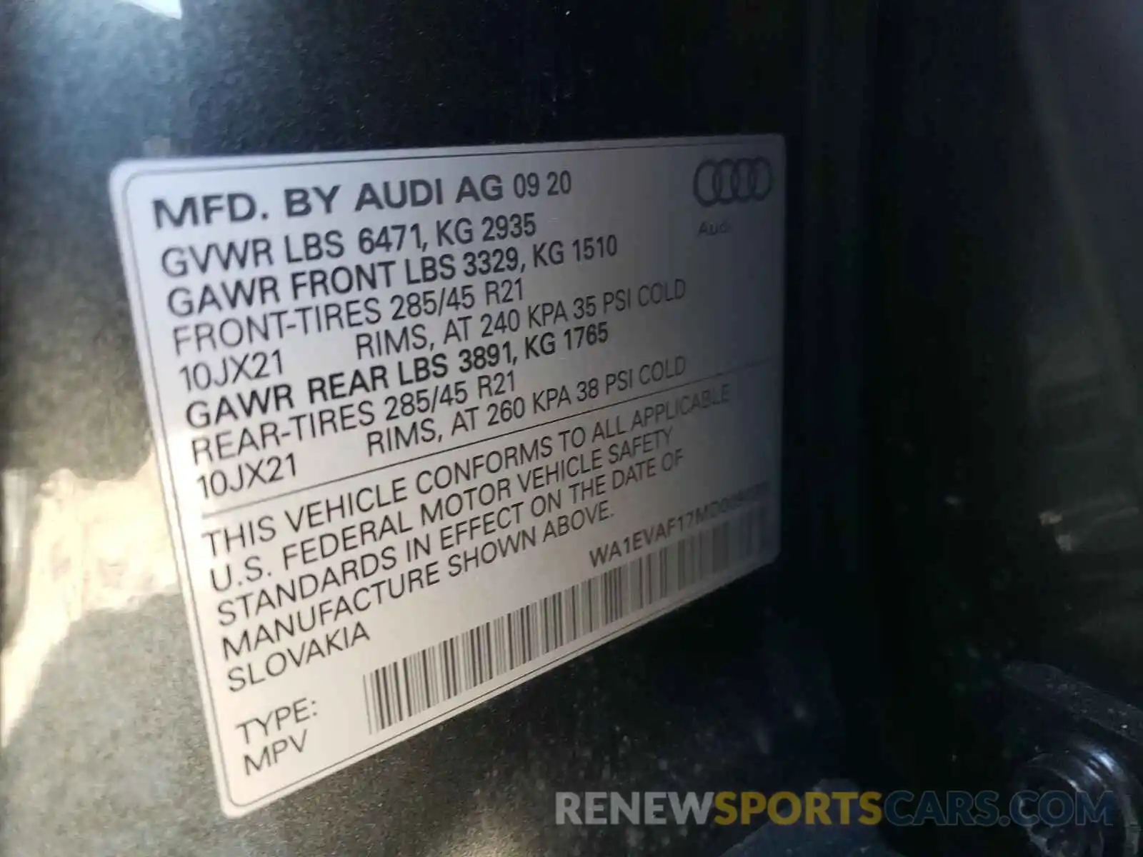 10 Photograph of a damaged car WA1EVAF17MD009039 AUDI Q8 2021