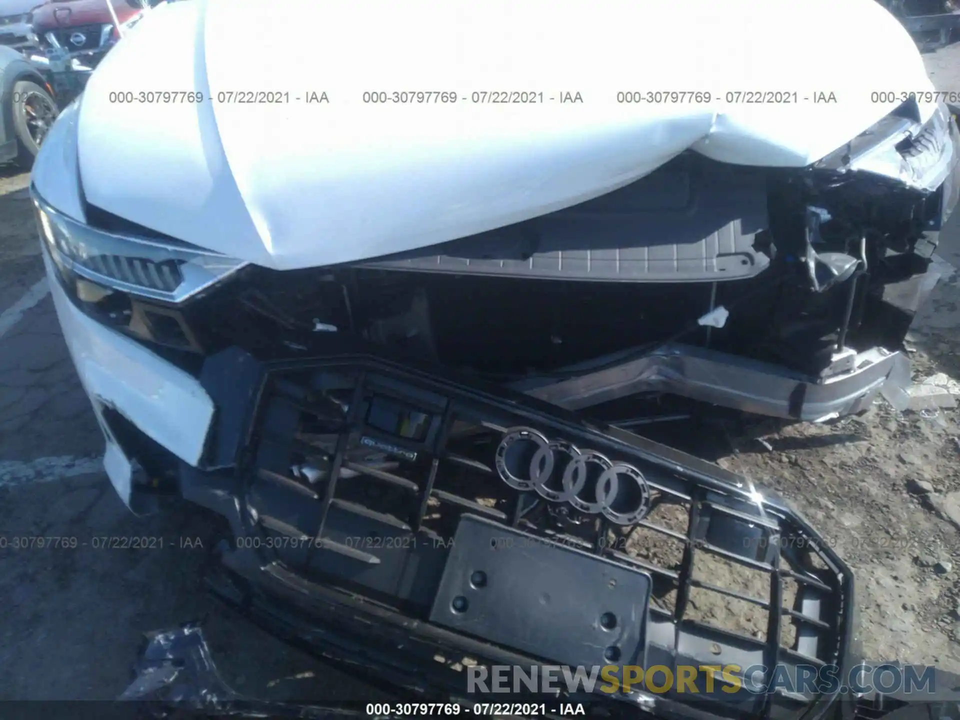 6 Photograph of a damaged car WA1EVAF17MD037780 AUDI Q8 2021