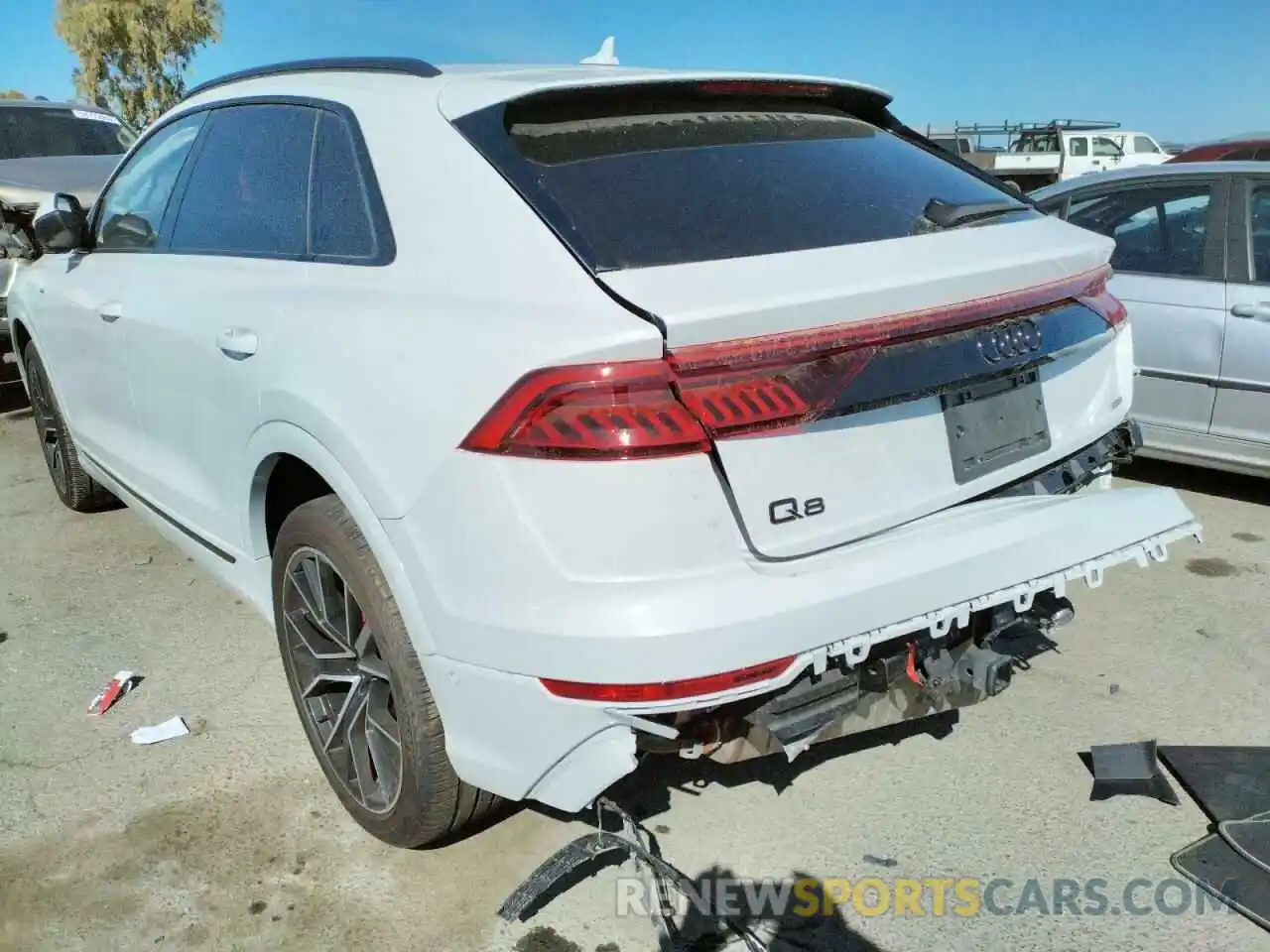 3 Фотография поврежденного автомобиля WA1EVAF18MD010734 AUDI Q8 2021