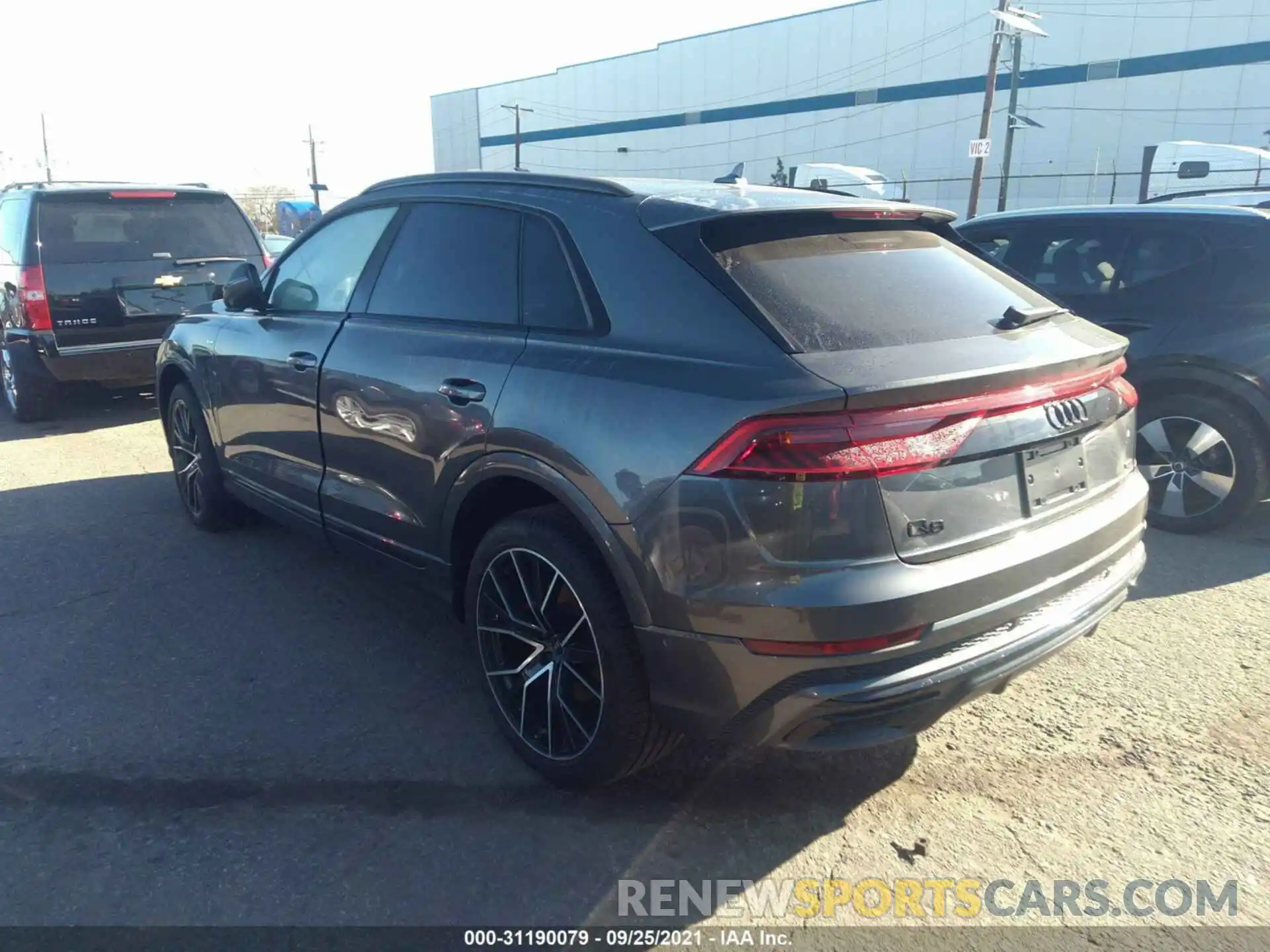 3 Фотография поврежденного автомобиля WA1EVAF18MD029820 AUDI Q8 2021