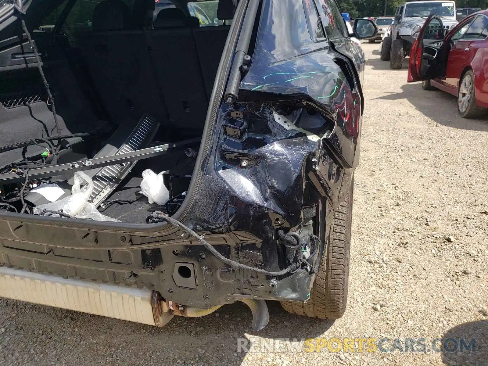 9 Photograph of a damaged car WA1FVAF13MD011794 AUDI Q8 2021