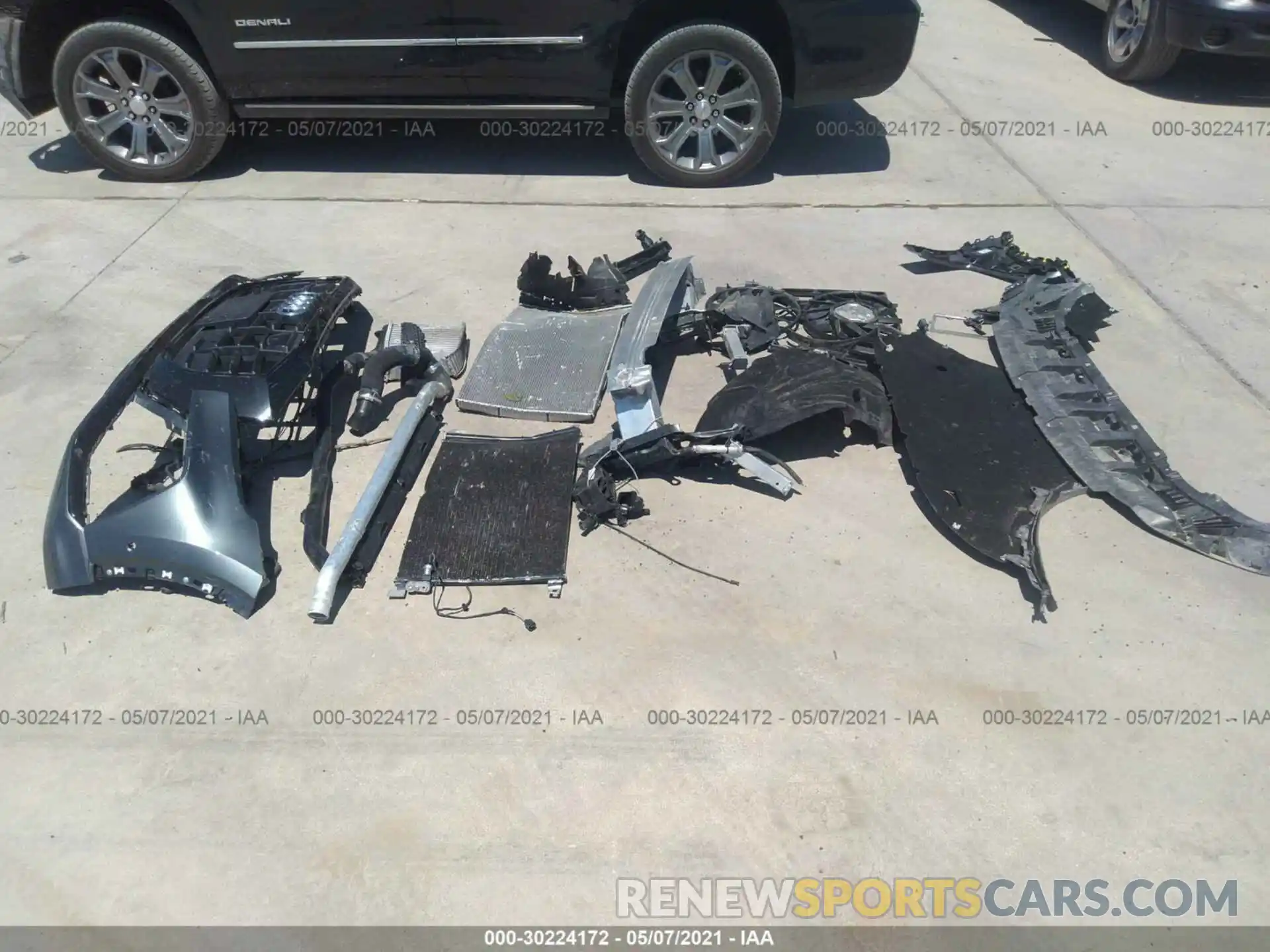 12 Photograph of a damaged car WA1FVBF14MD009364 AUDI Q8 2021