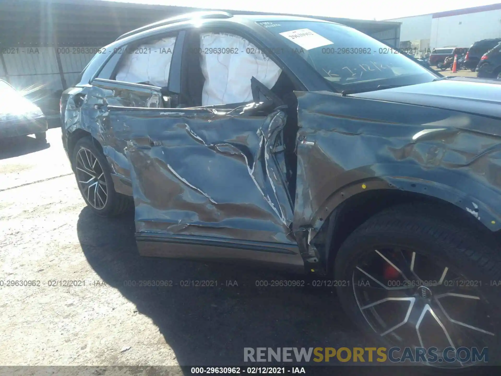 6 Photograph of a damaged car WA1FVBF1XMD001494 AUDI Q8 2021