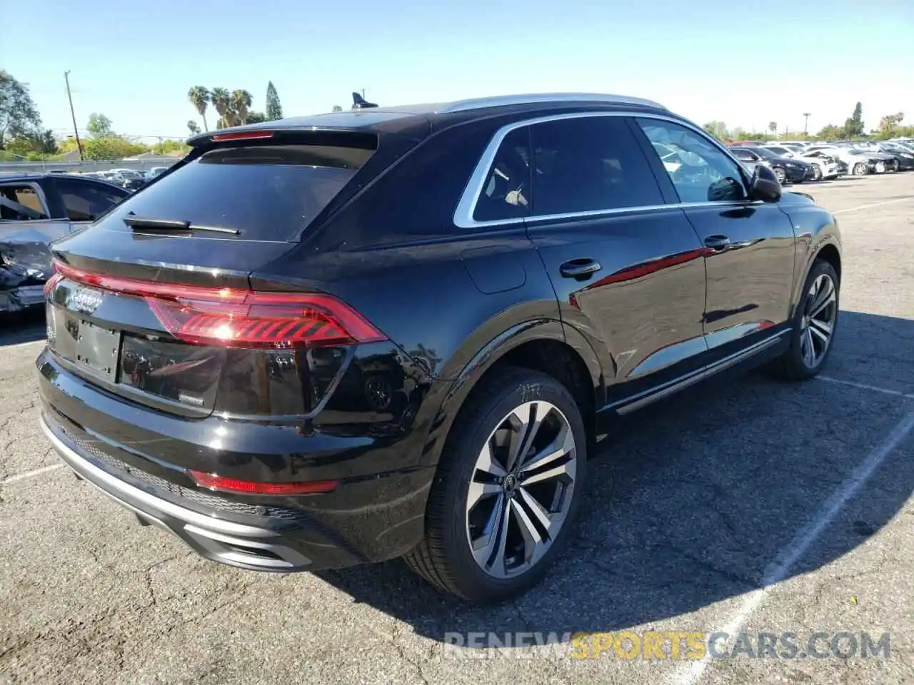 4 Photograph of a damaged car WA1EVBF14ND012245 AUDI Q8 2022