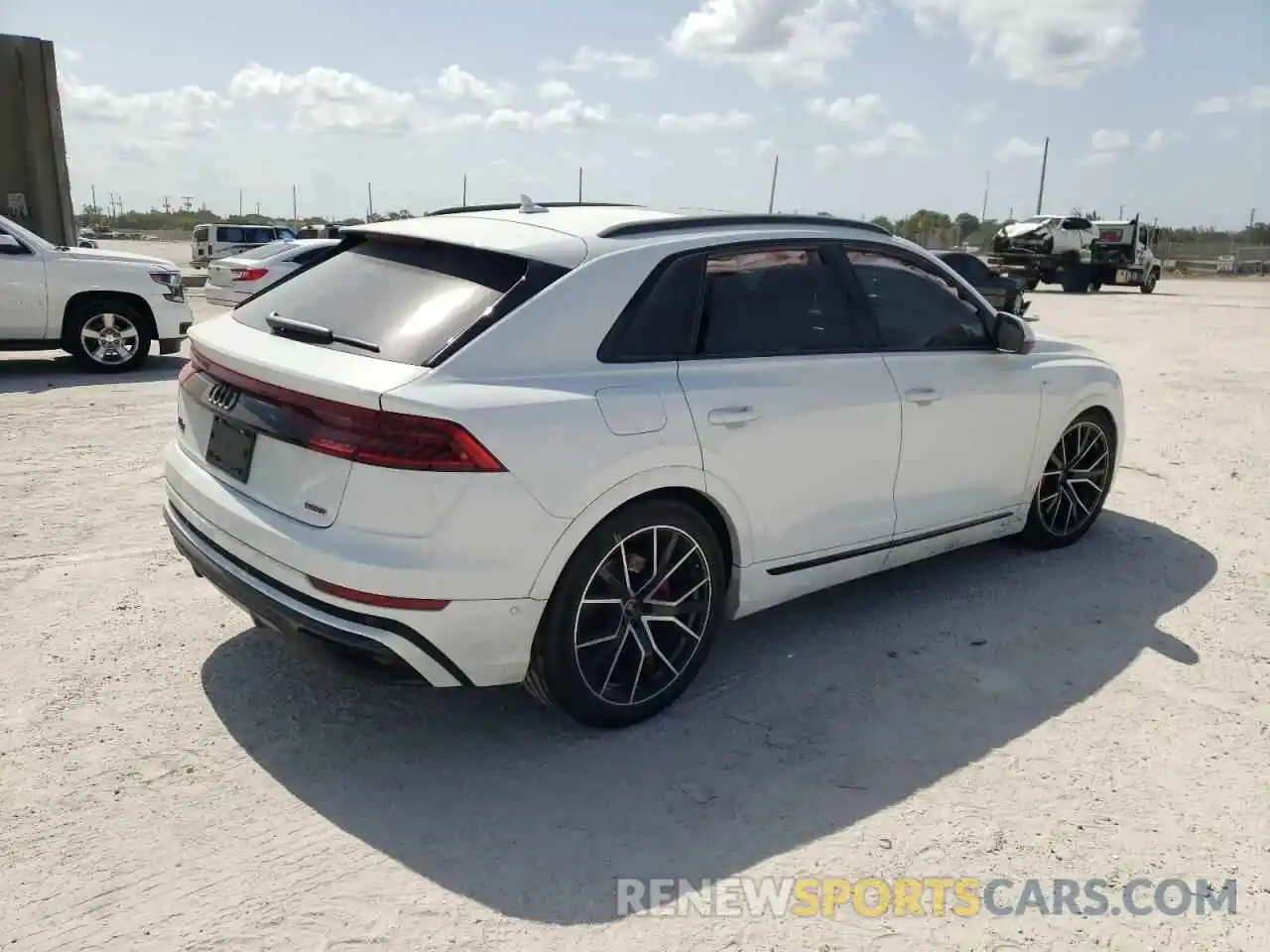 4 Photograph of a damaged car WA1FVBF14ND007616 AUDI Q8 2022