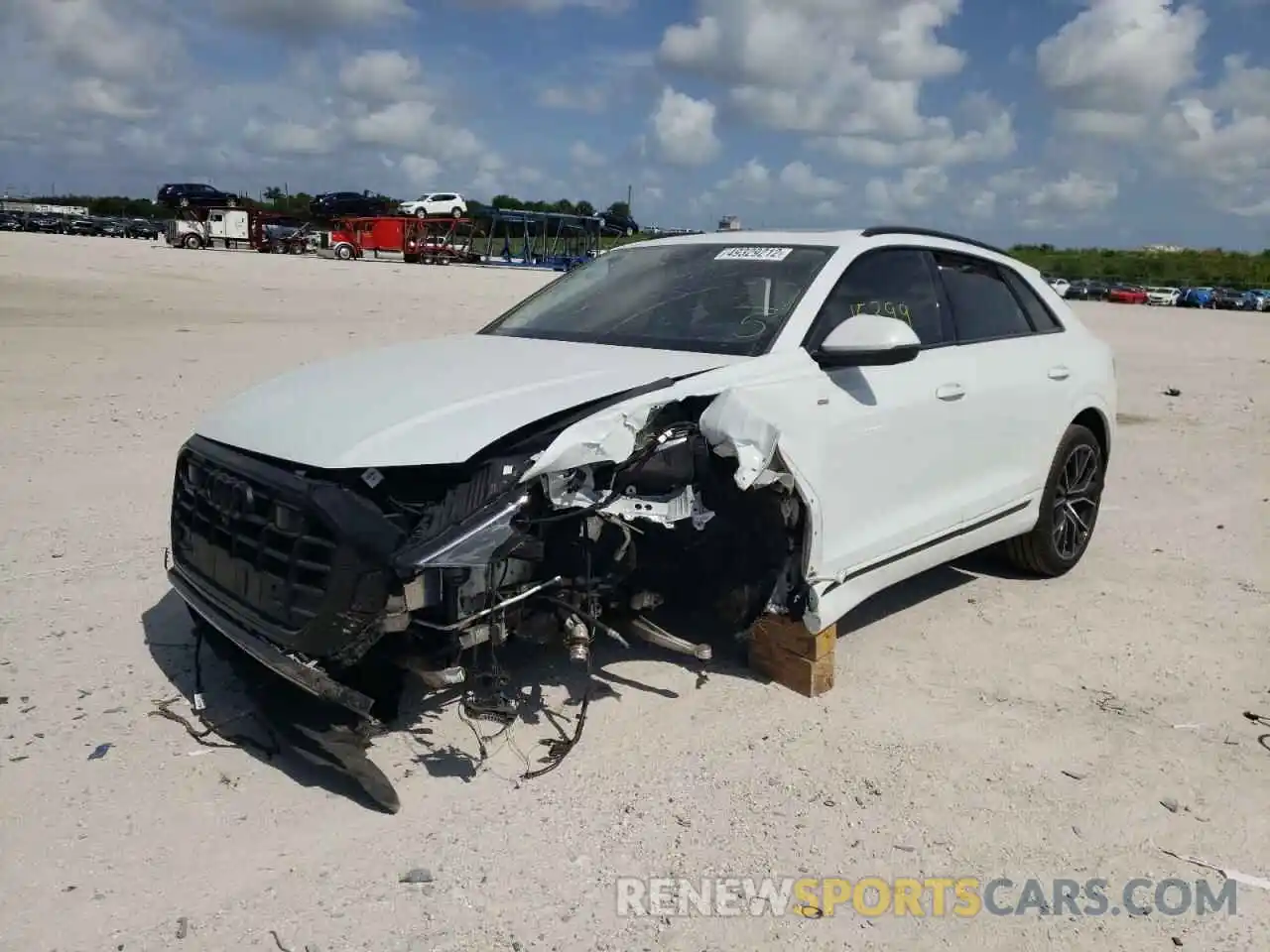 9 Photograph of a damaged car WA1FVBF14ND007616 AUDI Q8 2022