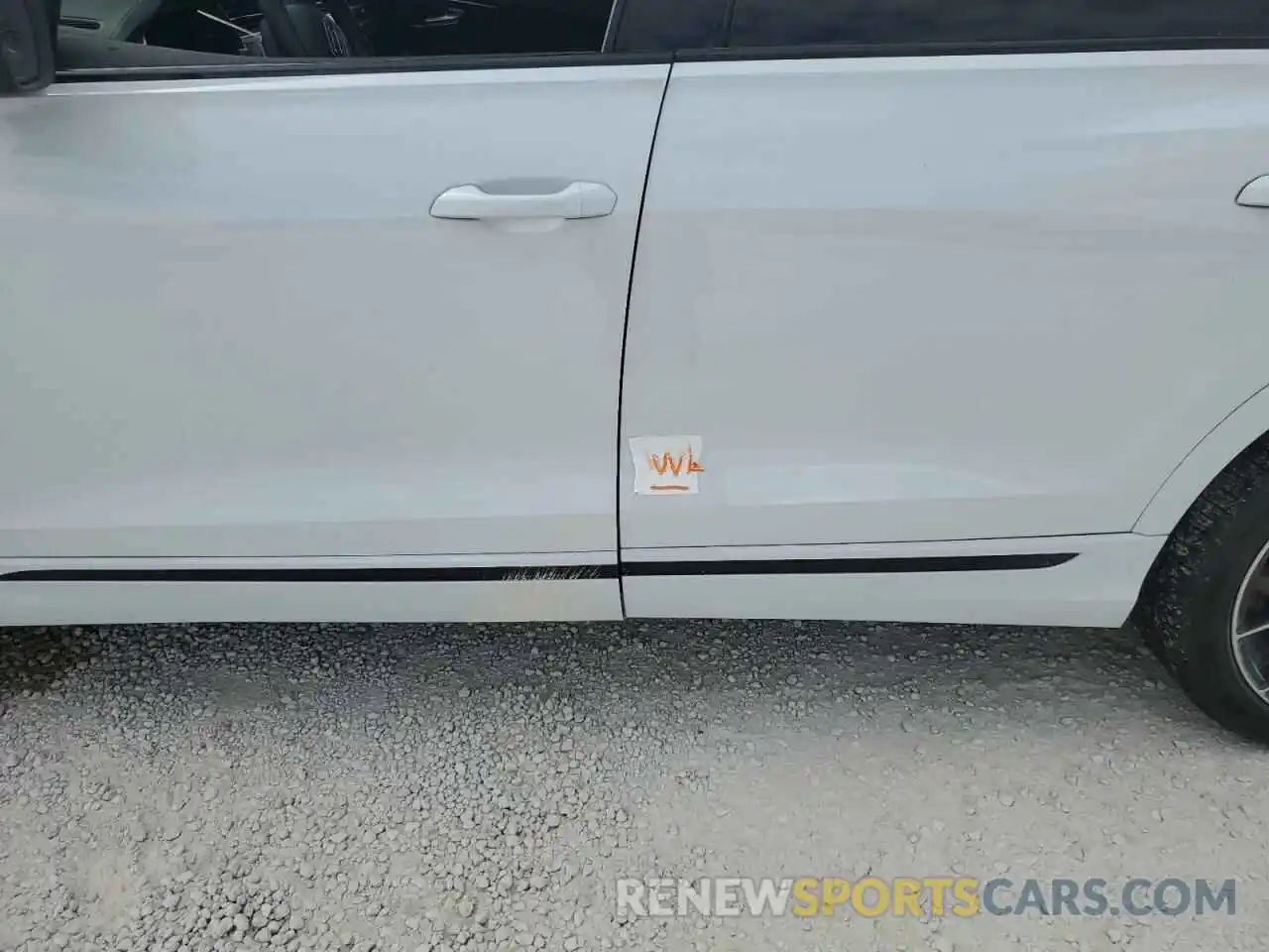 9 Photograph of a damaged car WA1FVBF18ND004427 AUDI Q8 2022