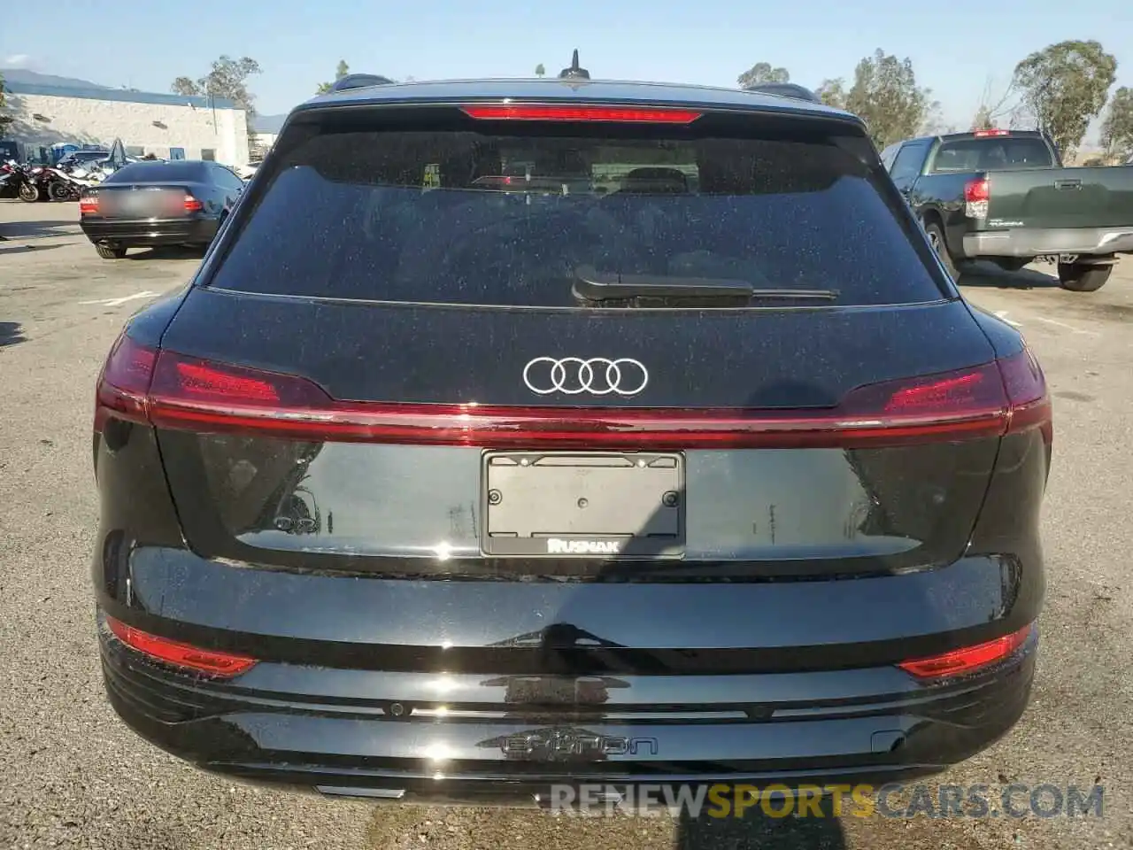 6 Photograph of a damaged car WA14AAGE7RB011904 AUDI Q8 E-TRON 2024