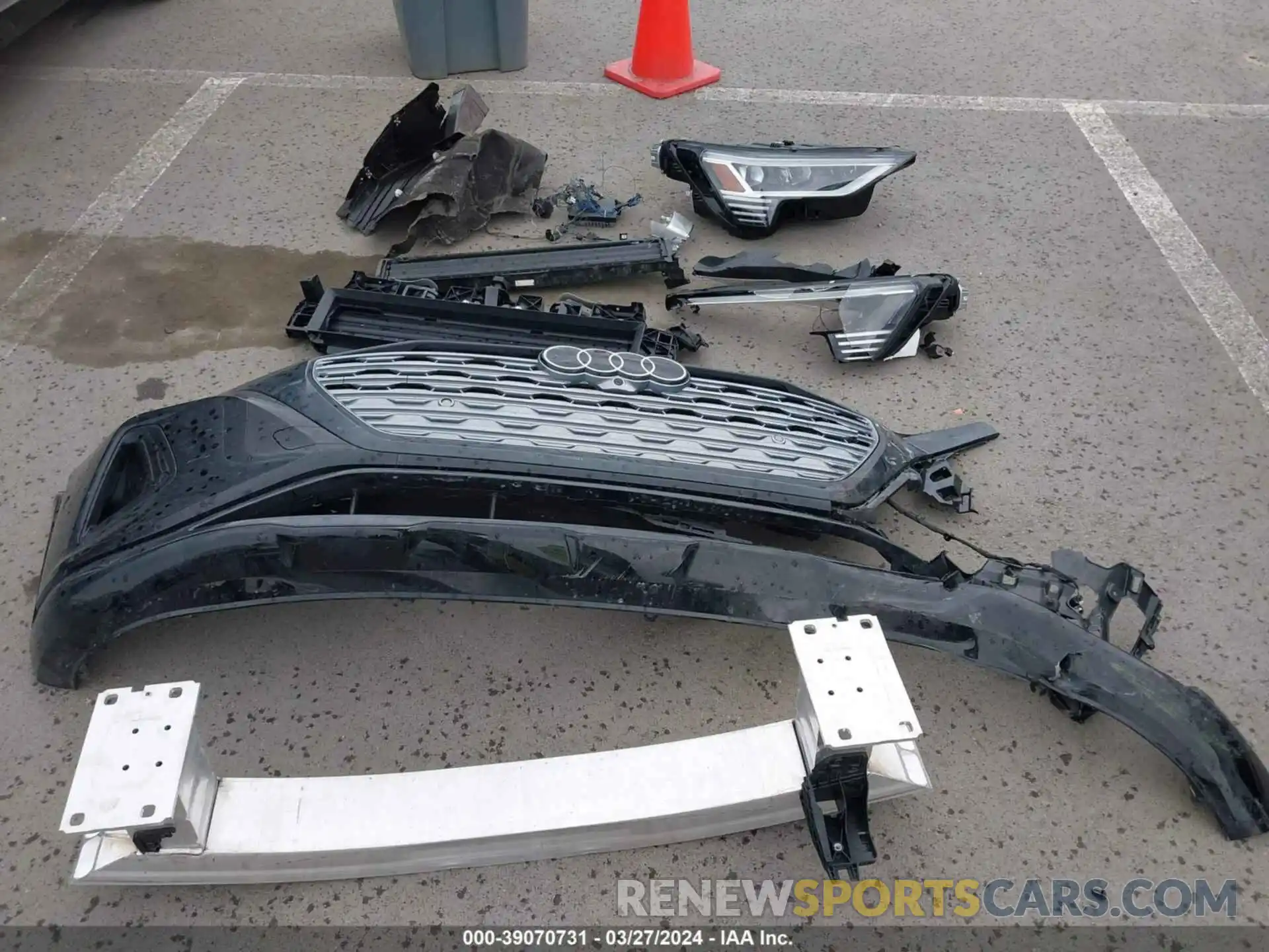 12 Photograph of a damaged car WA15AAGE3RB021334 AUDI Q8 E-TRON 2024