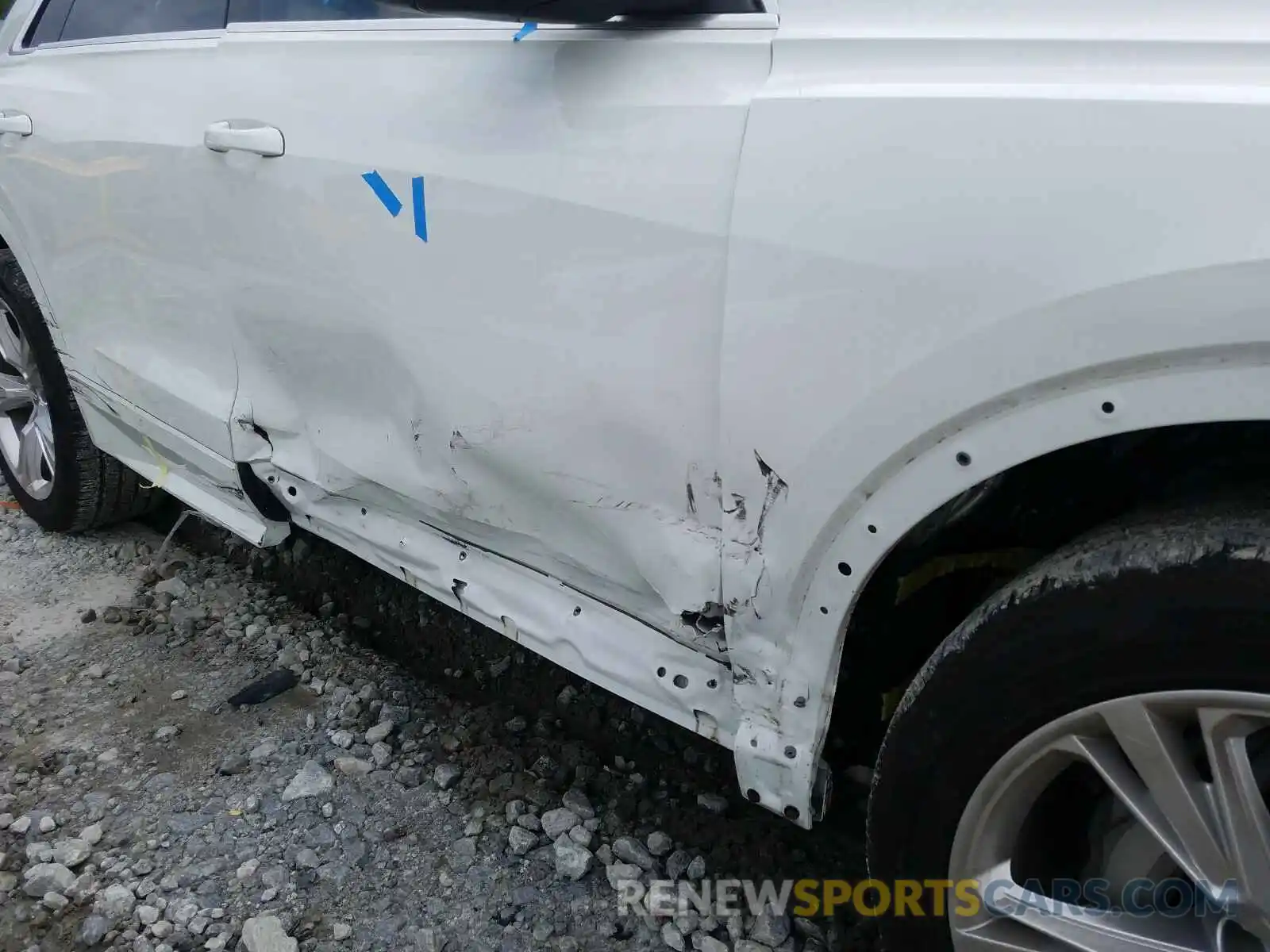 9 Photograph of a damaged car WA1BVAF12KD016285 AUDI Q8 PREMIUM 2019