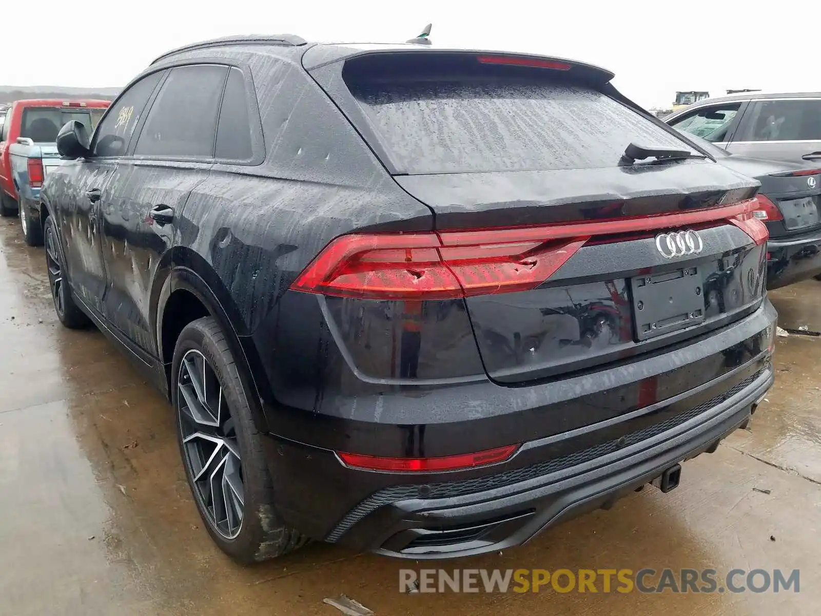 3 Фотография поврежденного автомобиля WA1FVAF18KD035585 AUDI Q8 PRESTIG 2019