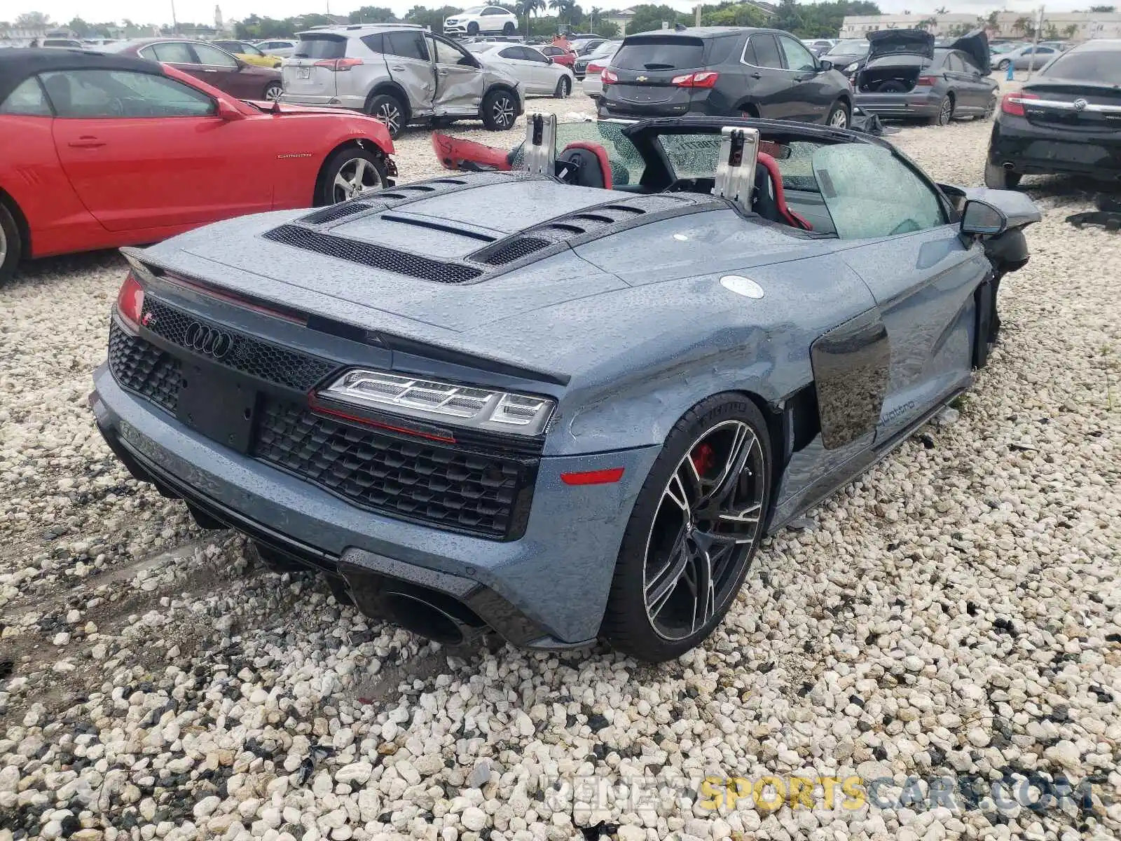 4 Фотография поврежденного автомобиля WUA4BCFX0L7900137 AUDI R8 2020