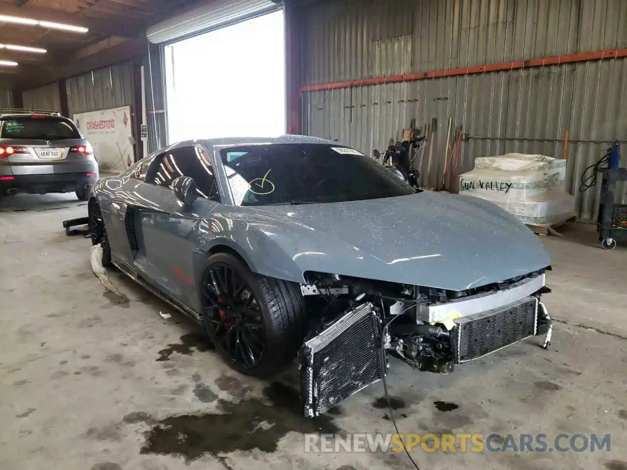 1 Photograph of a damaged car WUAEEAFX4L7900304 AUDI R8 2020