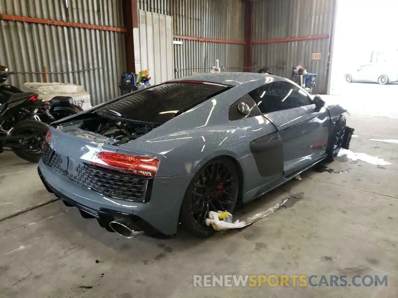 4 Фотография поврежденного автомобиля WUAEEAFX4L7900304 AUDI R8 2020