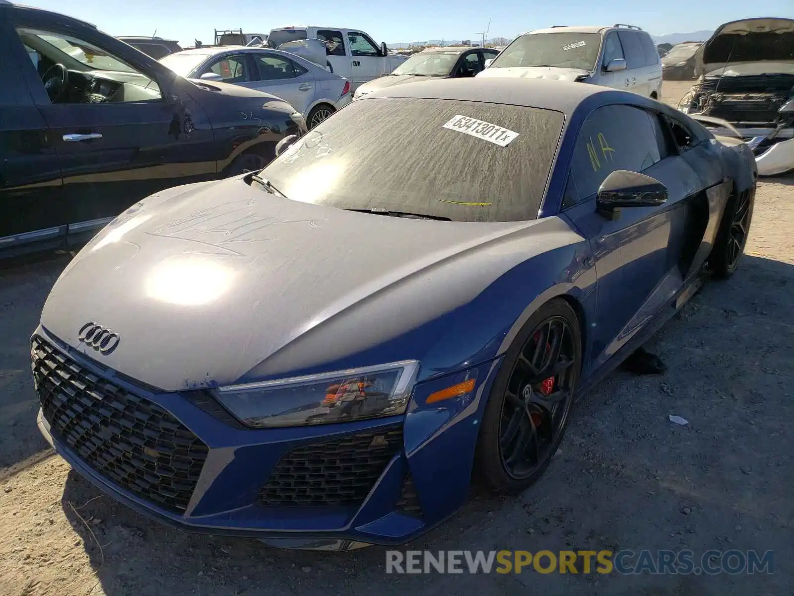 2 Photograph of a damaged car WUAKBAFX5L7900405 AUDI R8 2020