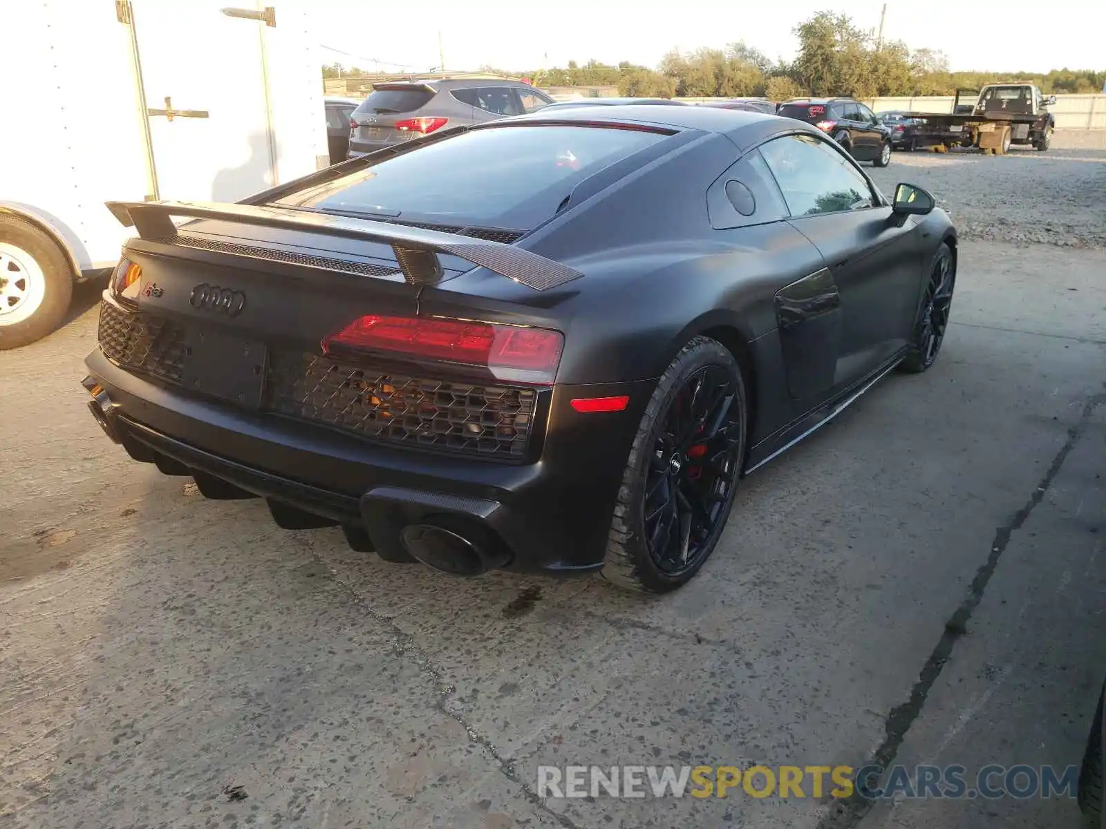 4 Photograph of a damaged car WUAKBAFX7L7900566 AUDI R8 2020