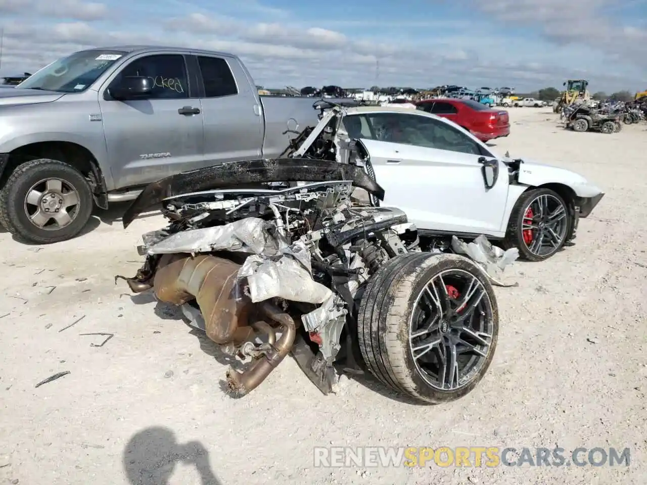 4 Photograph of a damaged car WUAKBAFX7L7901507 AUDI R8 2020